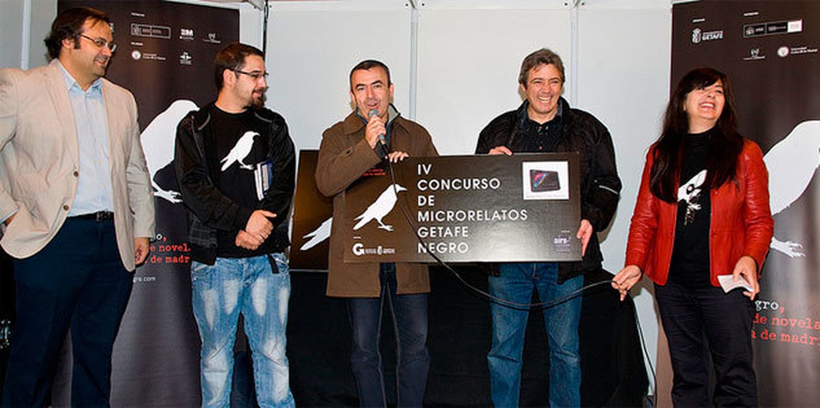 Entrega de premios del concurso de microrrelatos en la edición de 2012 de 'Getafe Negro'