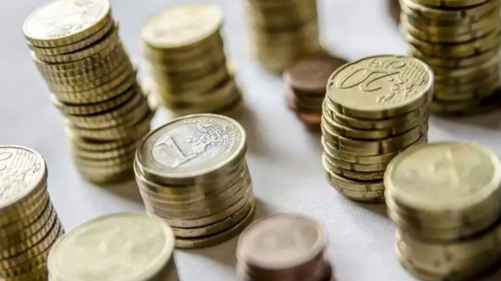 Monedas de euro y sus divisiones en céntimos