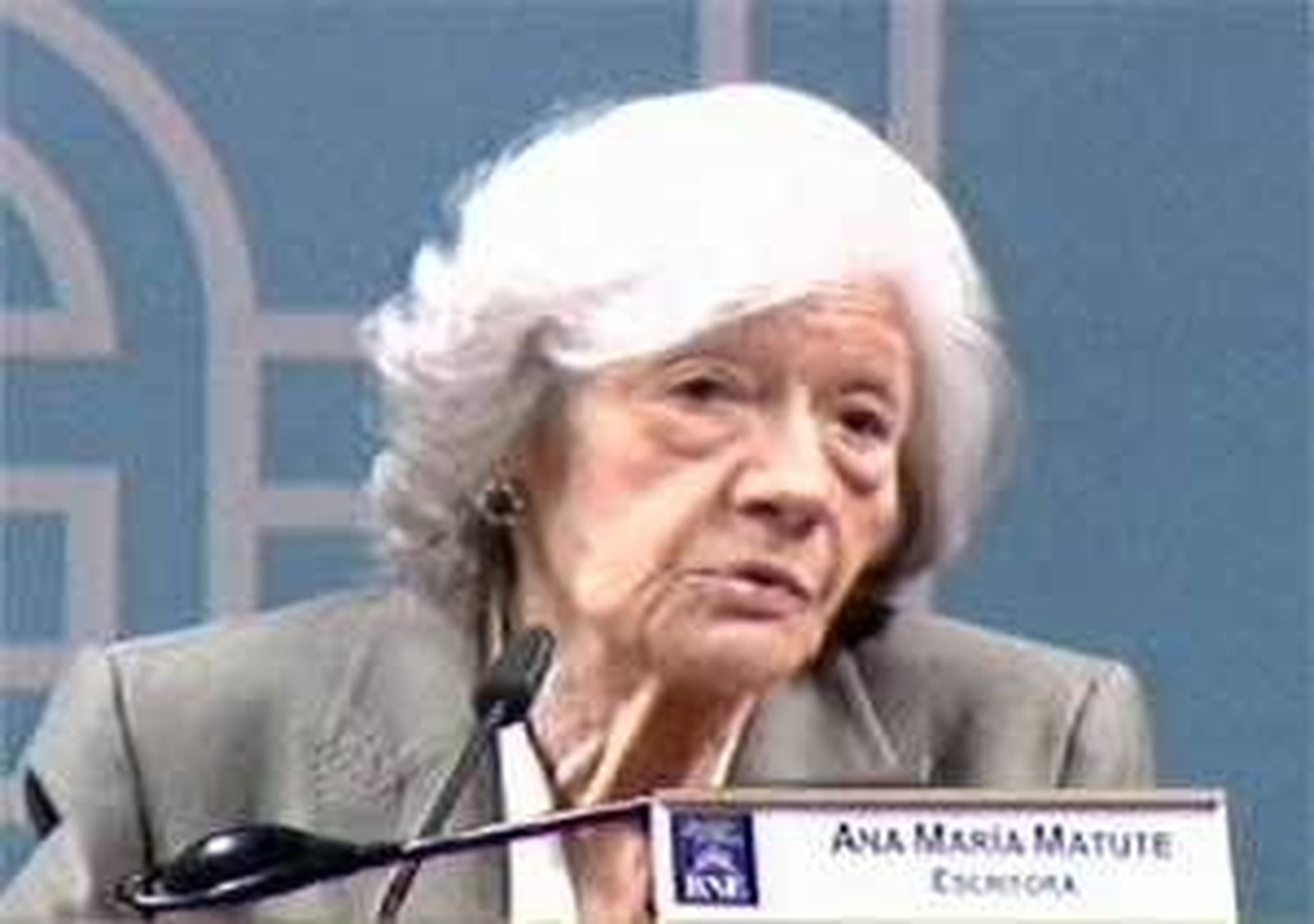 Ana María Matute: "La primera vez que lloré leyendo fue con la muerte del Quijote"