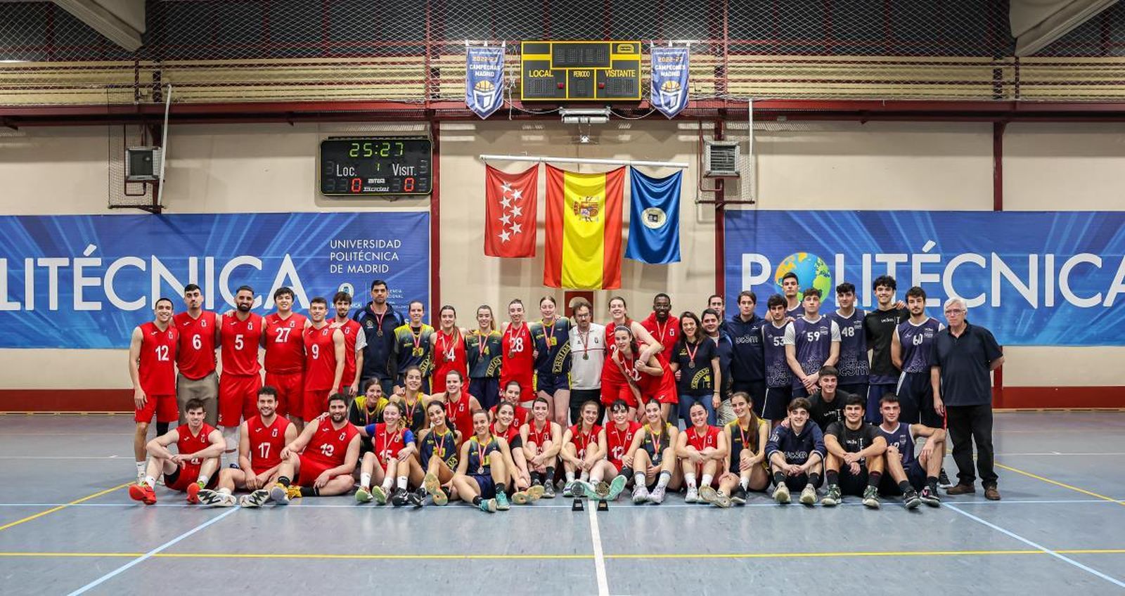 Equipos masculino y femenino de la Universidad Rey Juan Carlos