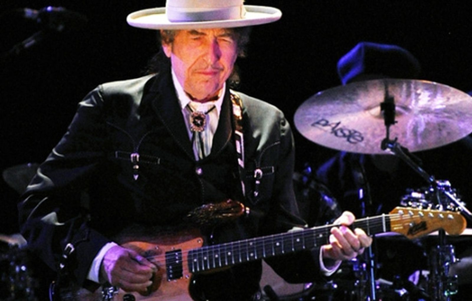 bobdylan_guitarra