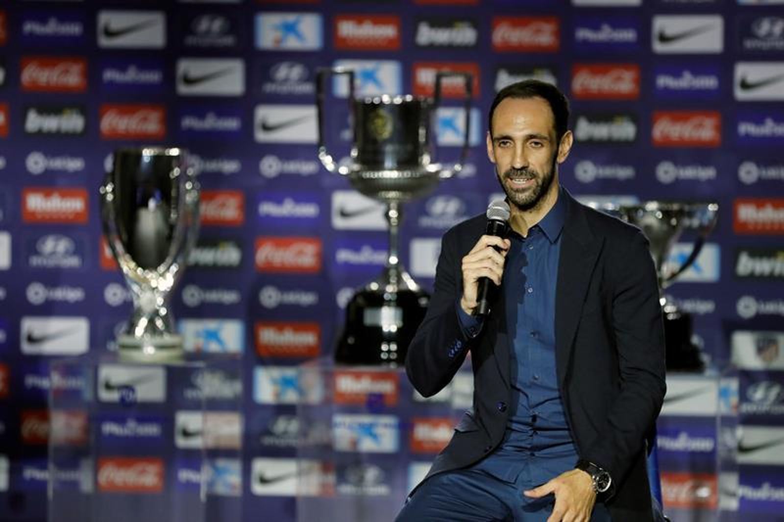 Juanfran: "Llegué siendo un vikingo, ahora se va un indio"