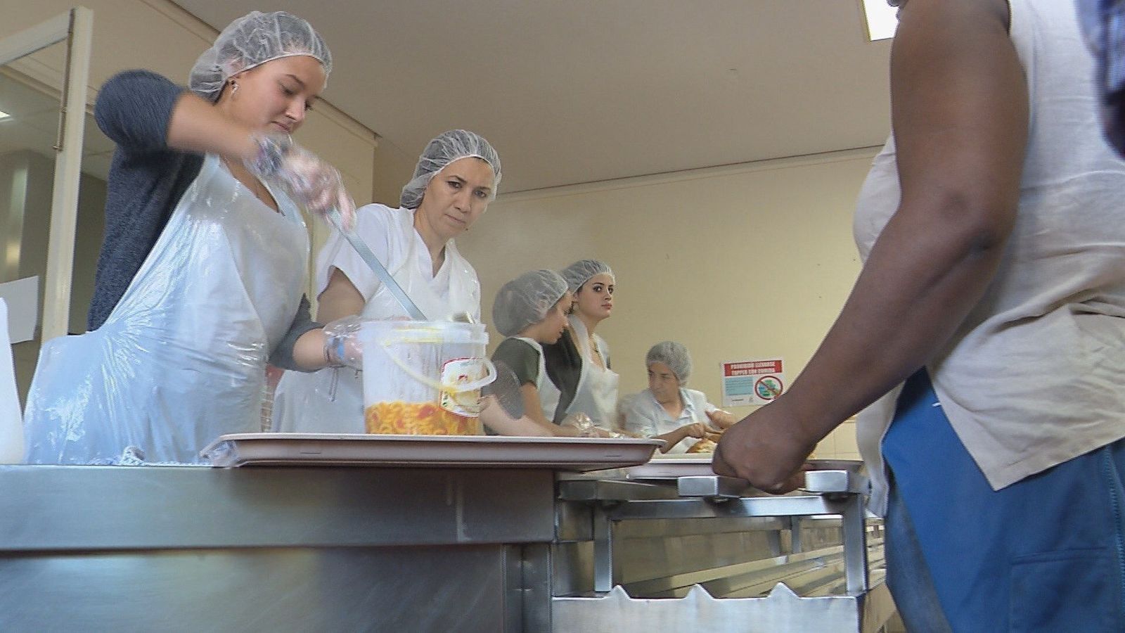 Sube el número de familias que recurren a la caridad para comer y piden ayuda porque ya no hay alimentos