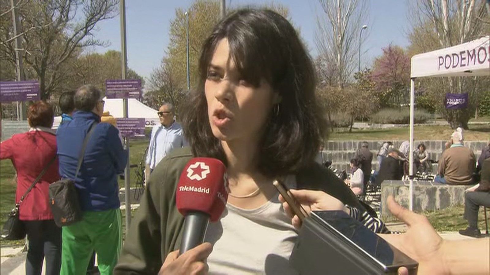 Isa Serra arropa la candidatura de Gema Gil en Leganés