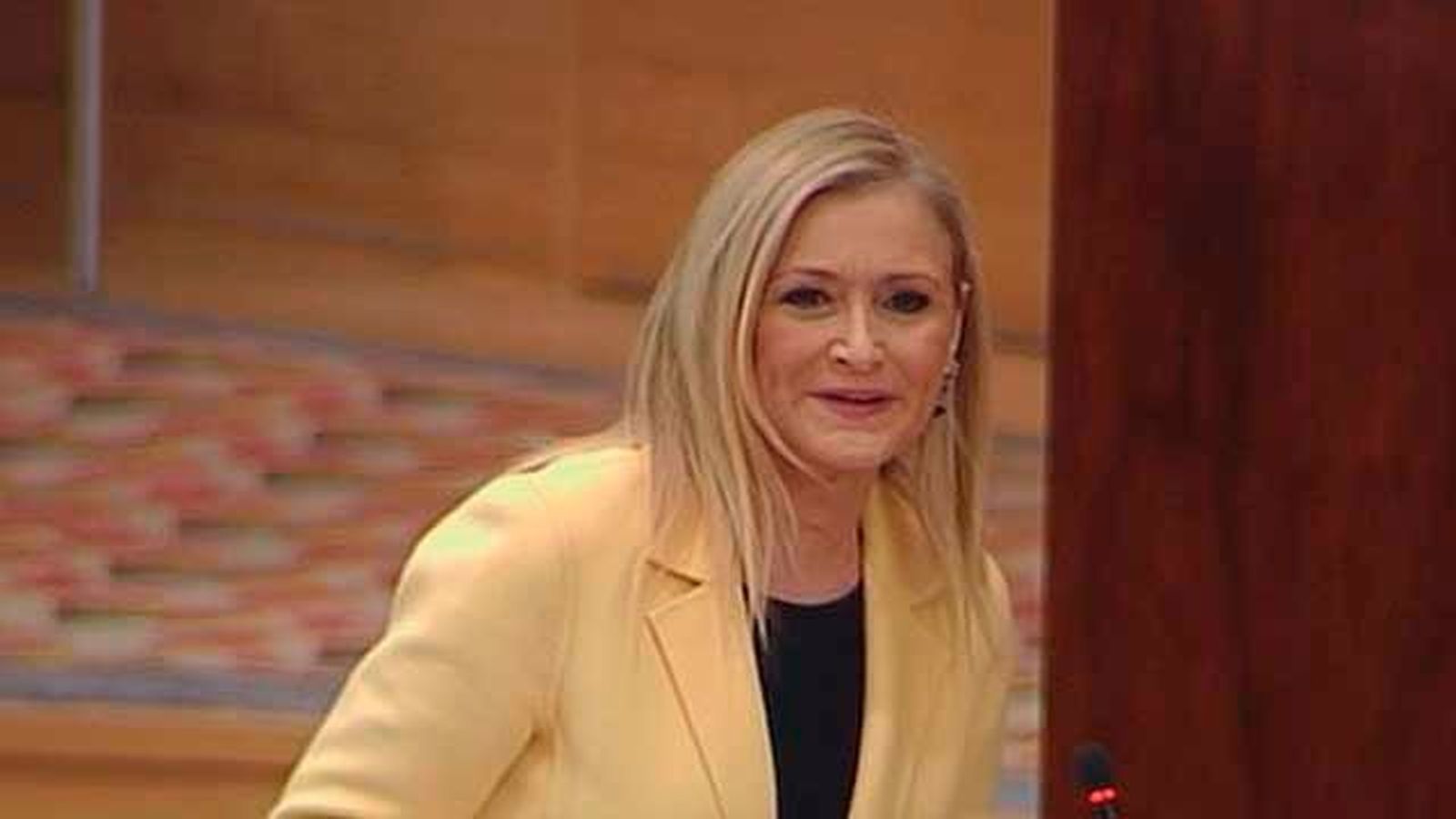 Cifuentes: "Nuestro compromiso de un acuerdo educativo es absoluto"
