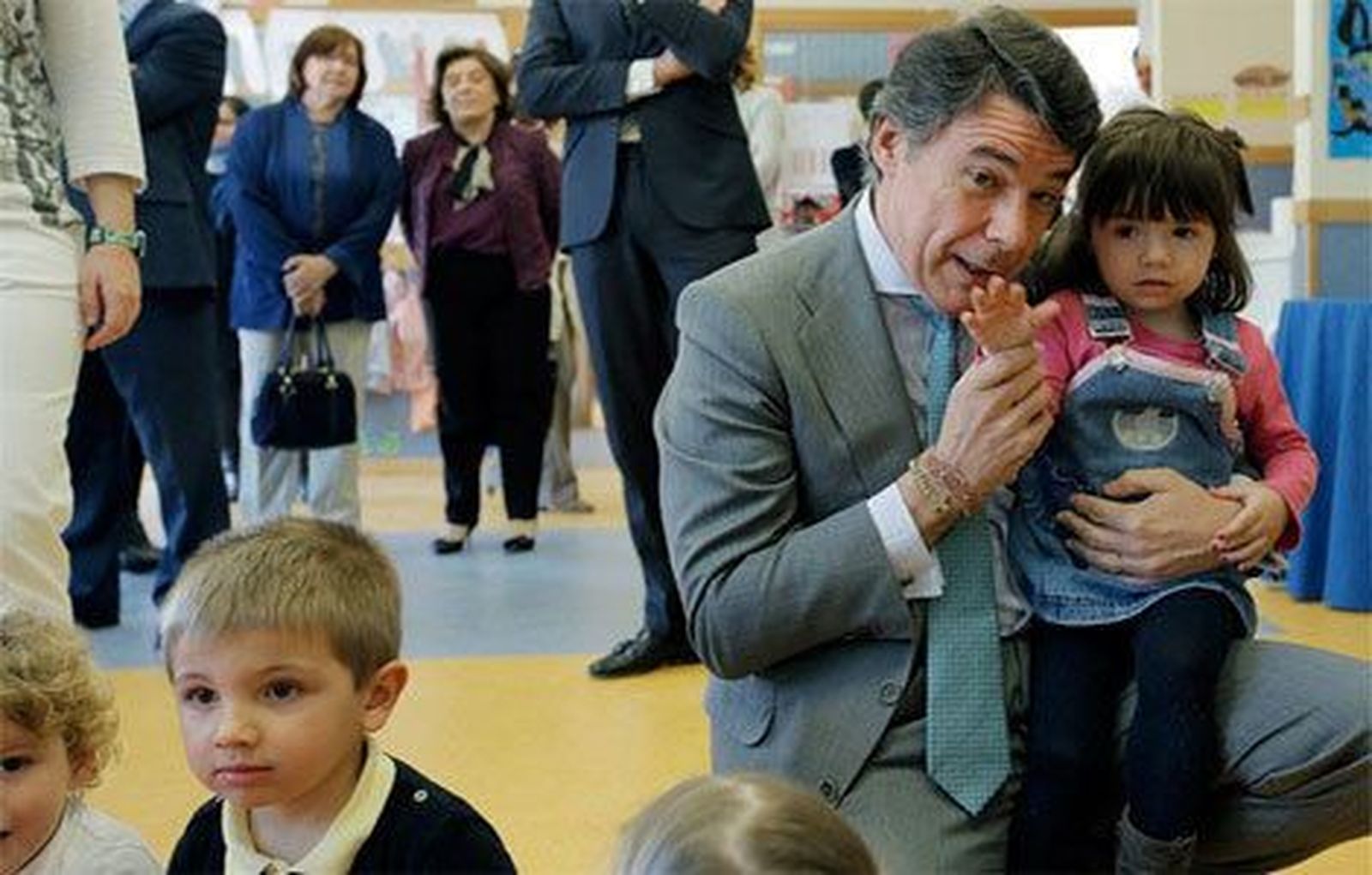 González anuncia la congelación del precio de las escuelas infantiles el próximo curso