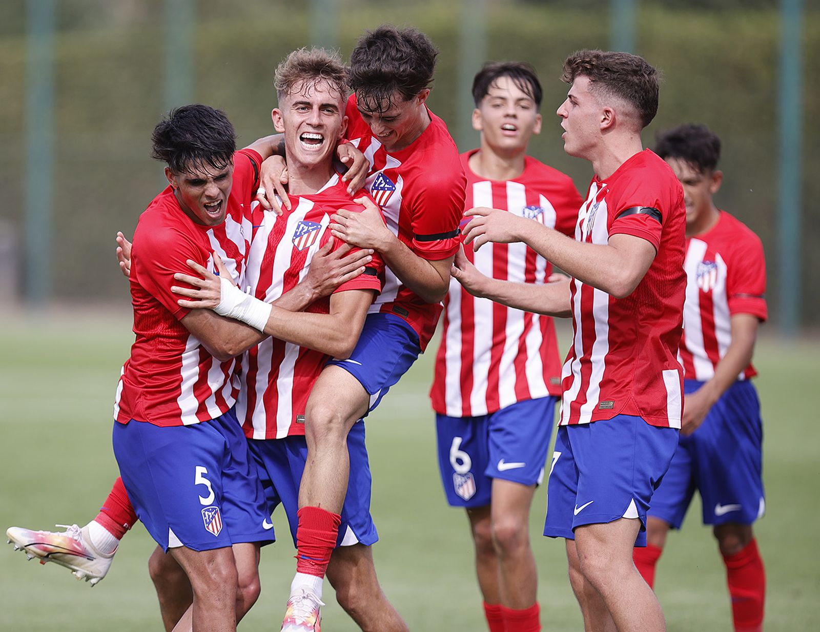 dirige al Atlético de Madrid  juvenil
