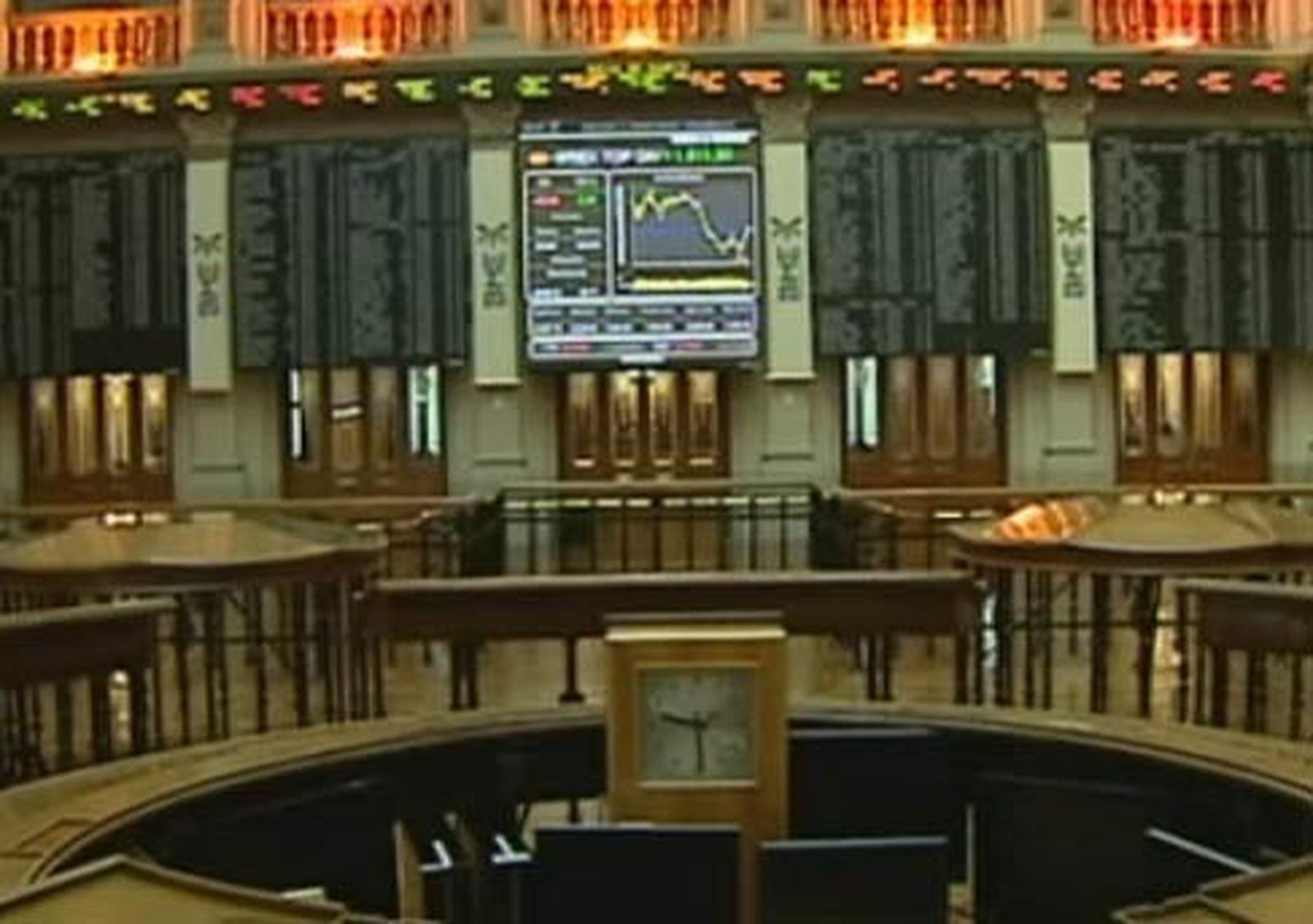 La bolsa cede el 0,37 % y mantiene el nivel de 7.300 puntos