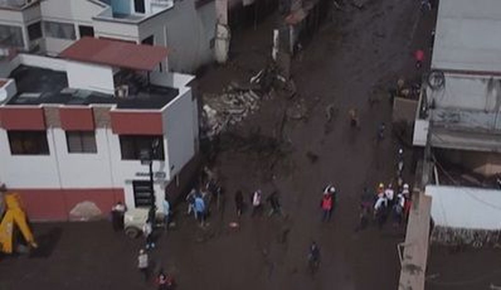 Tragedia en Ecuador: mueren al menos 24 personas por un deslizamiento de tierra tras las lluvias torrenciales