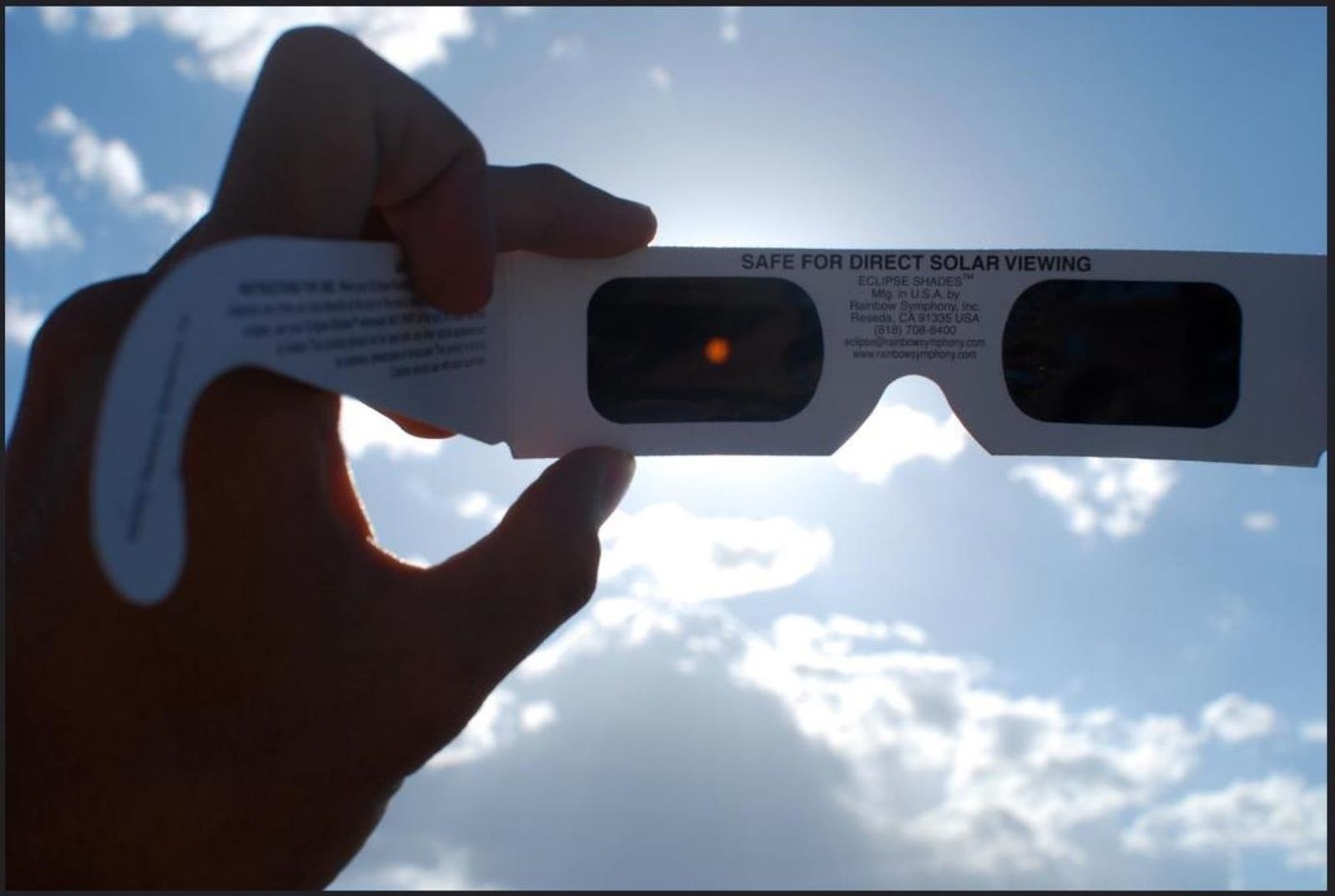 Imagen de un eclipse de sol