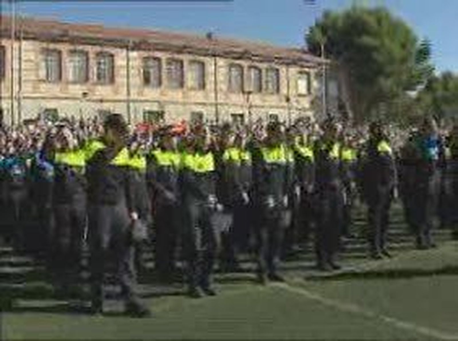 policias2_2010727V0.wmv