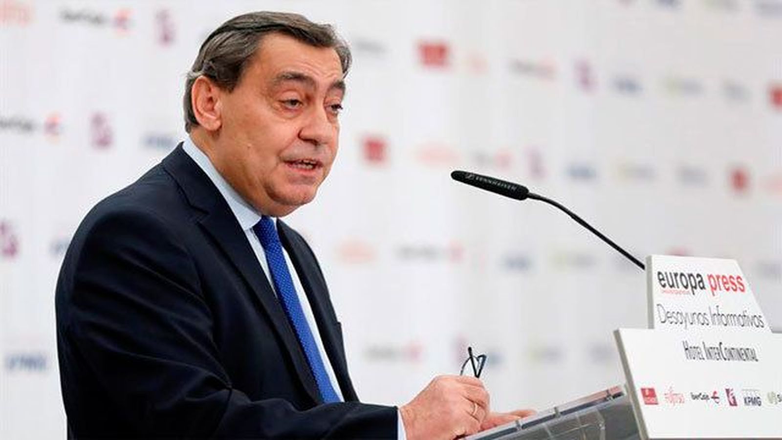 Sánchez Melgar avisa: Si se repite el desprecio a la Constitución la respuesta sera "serena pero firme"