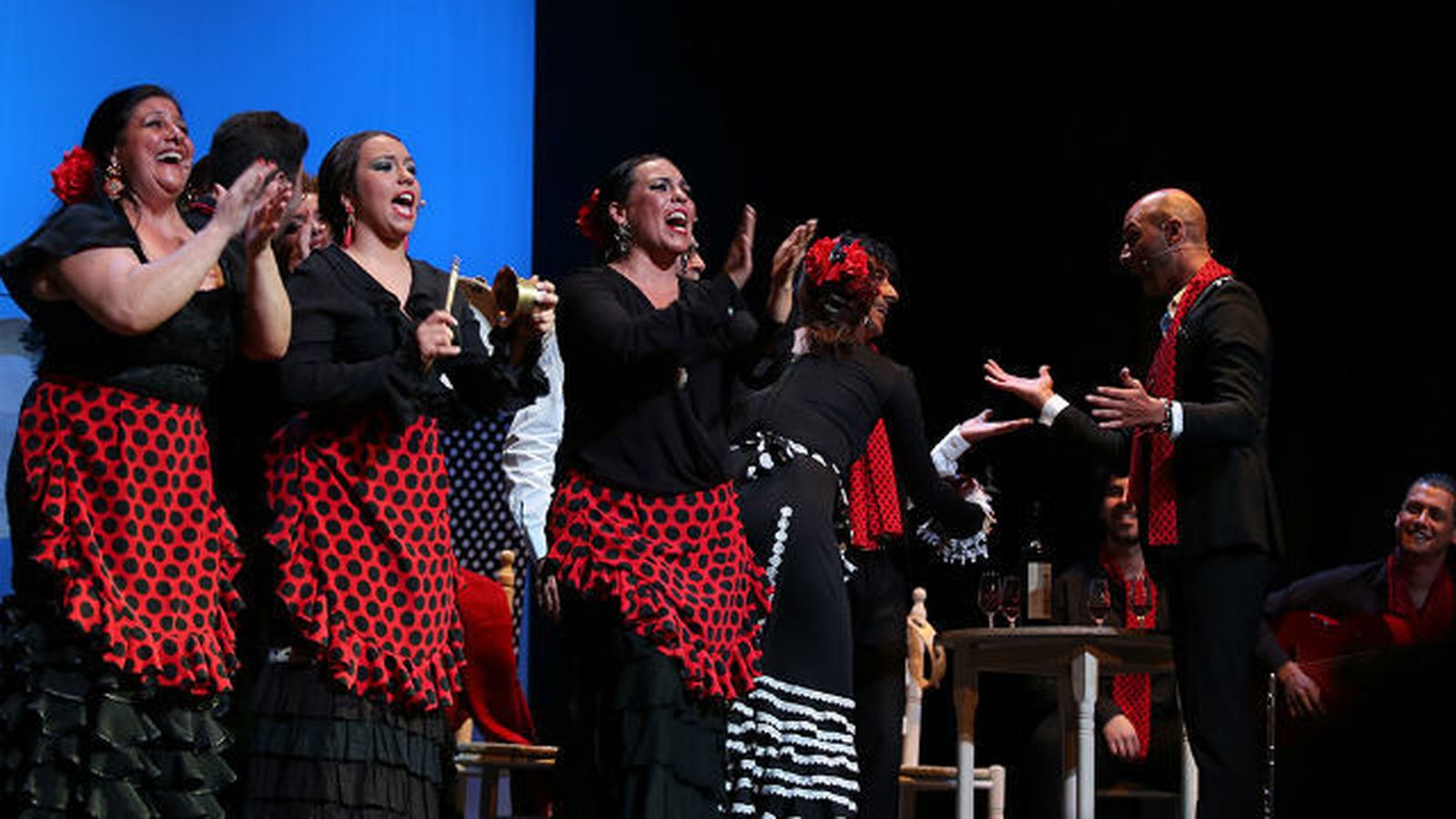 Cádiz lleva sus zambombas flamencas al teatro La Latina