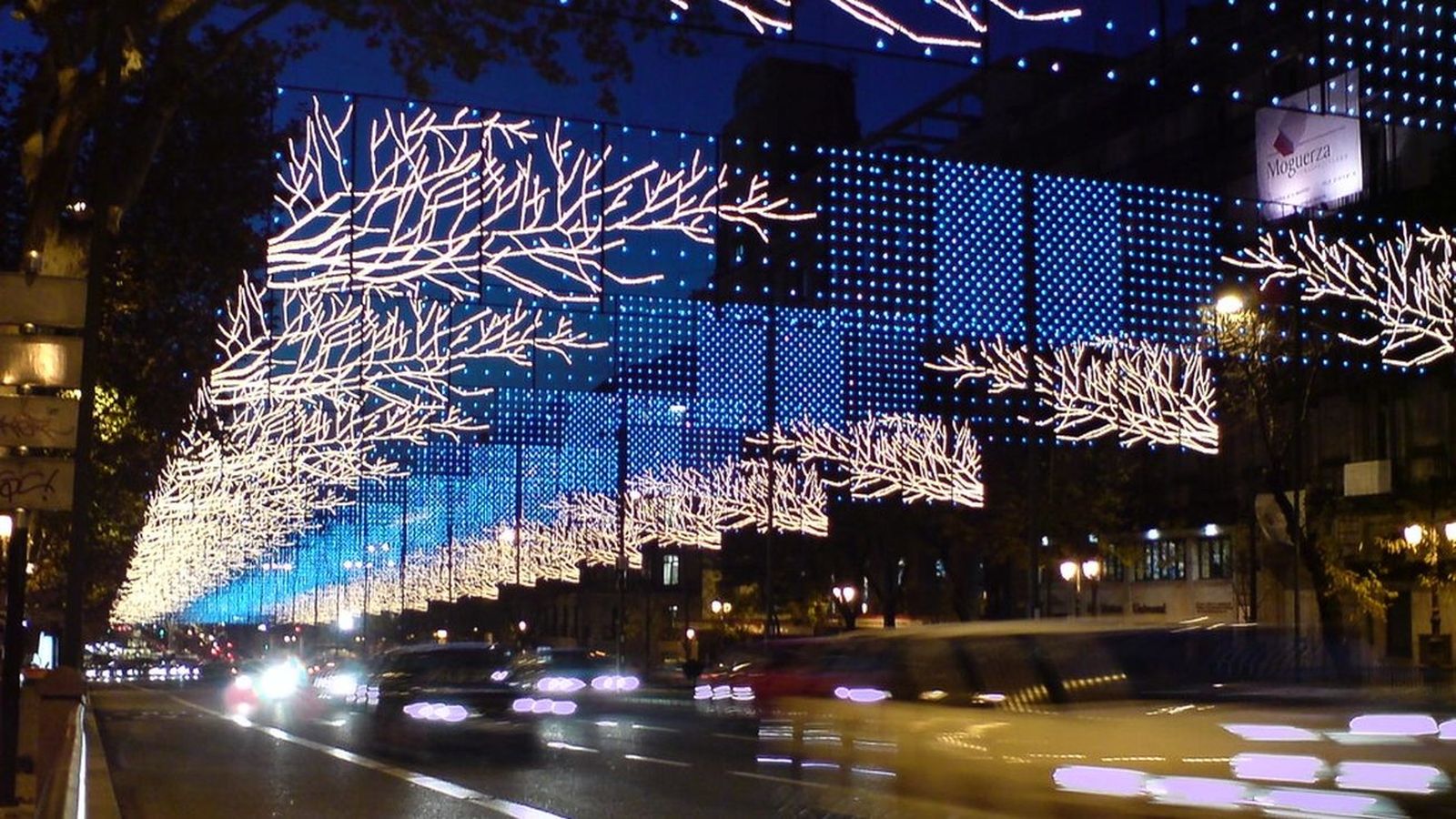 Alumbrado navideño en las calles de Madrid