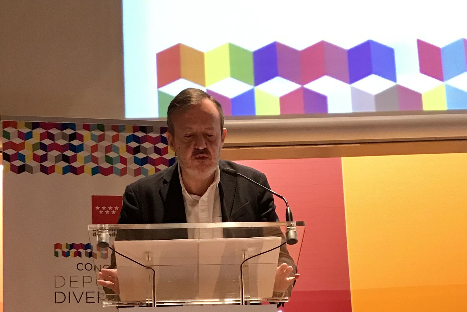 La Comunidad de Madrid reitera su compromiso de respeto a deportistas LGTBI