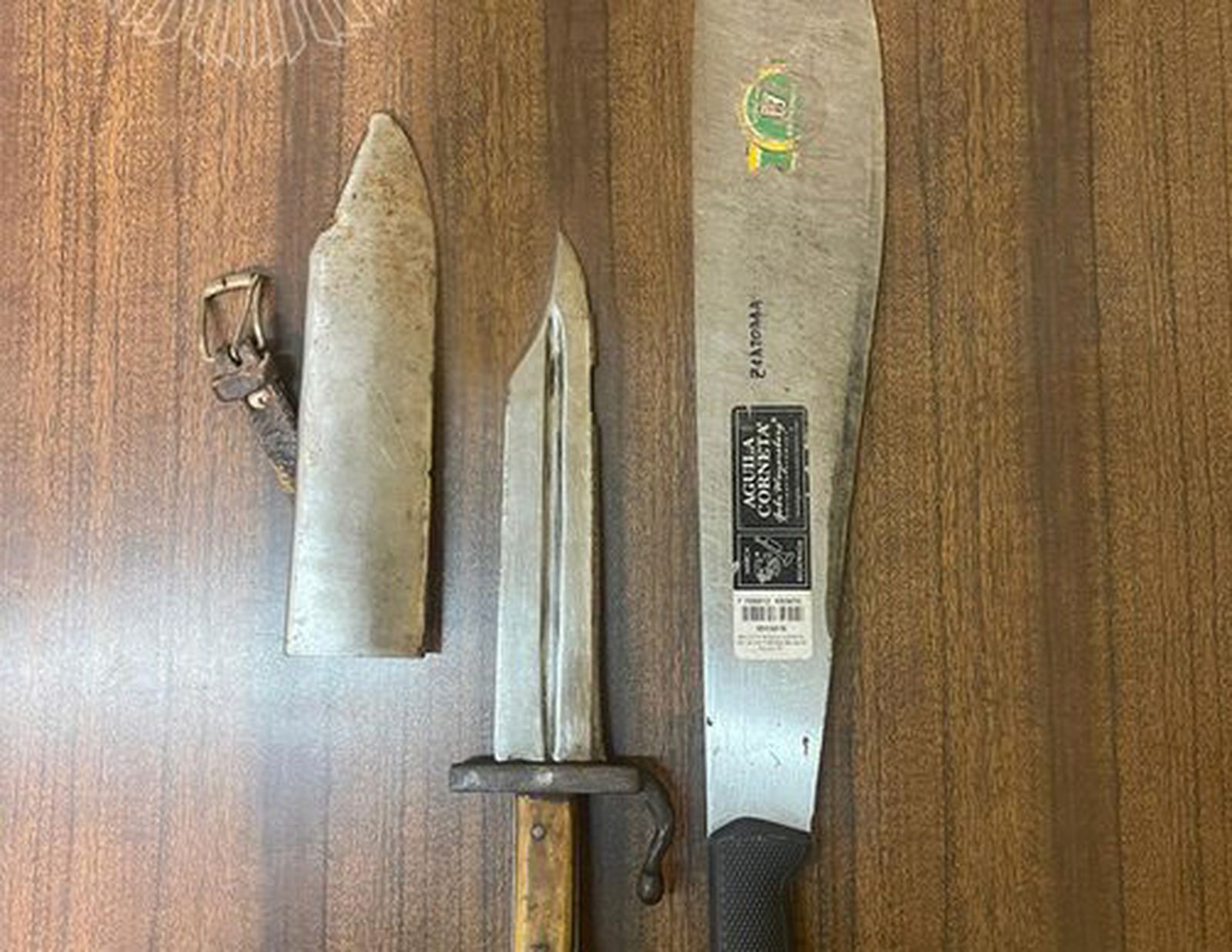 Machete y cuchillo de caza intervenidos en la Cañada Real