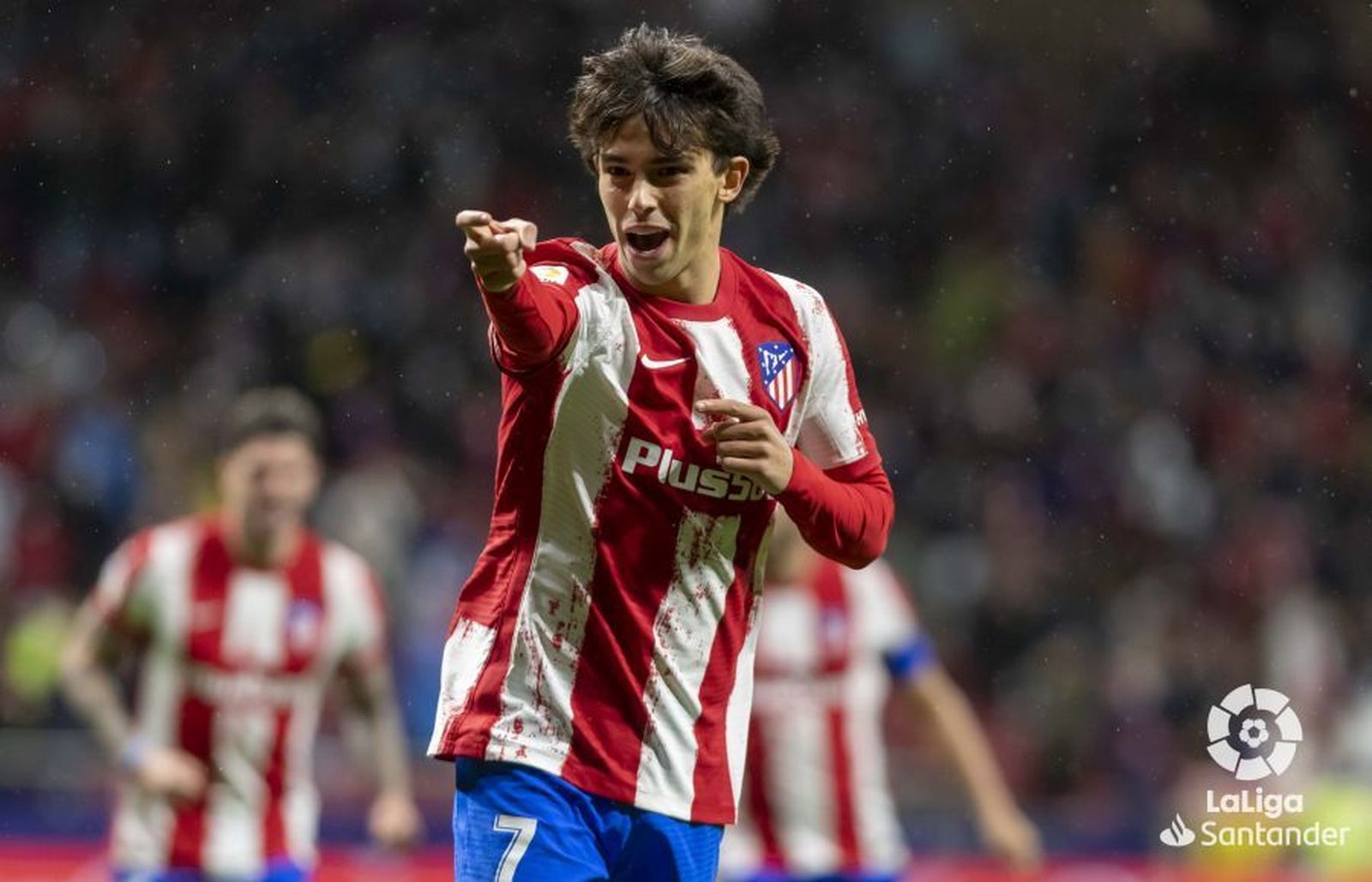 Joao Félix celebra el gol