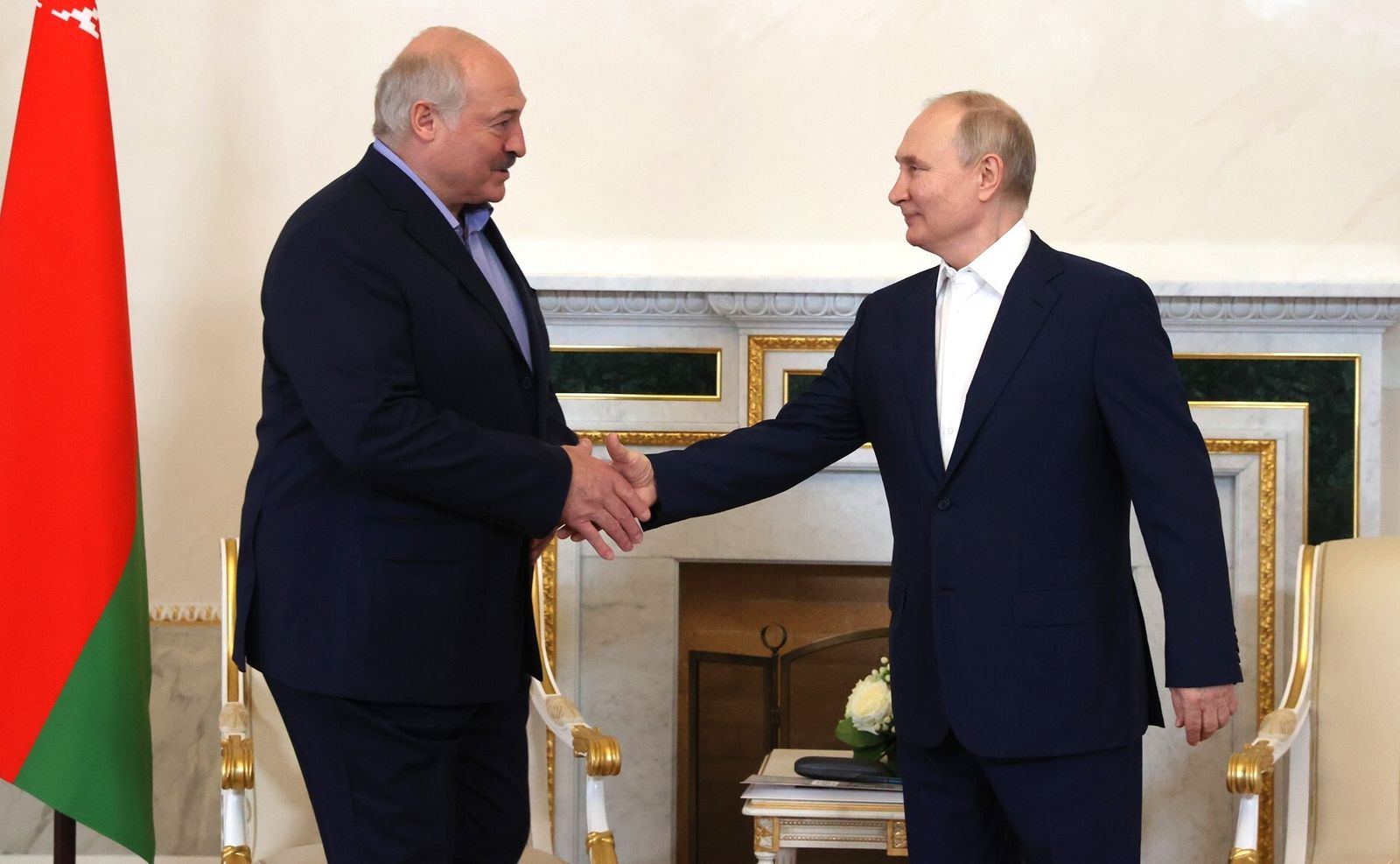 El presidente ruso., Vladimir Putin, y el presidente bielorruso, Alexander Lukashenko
