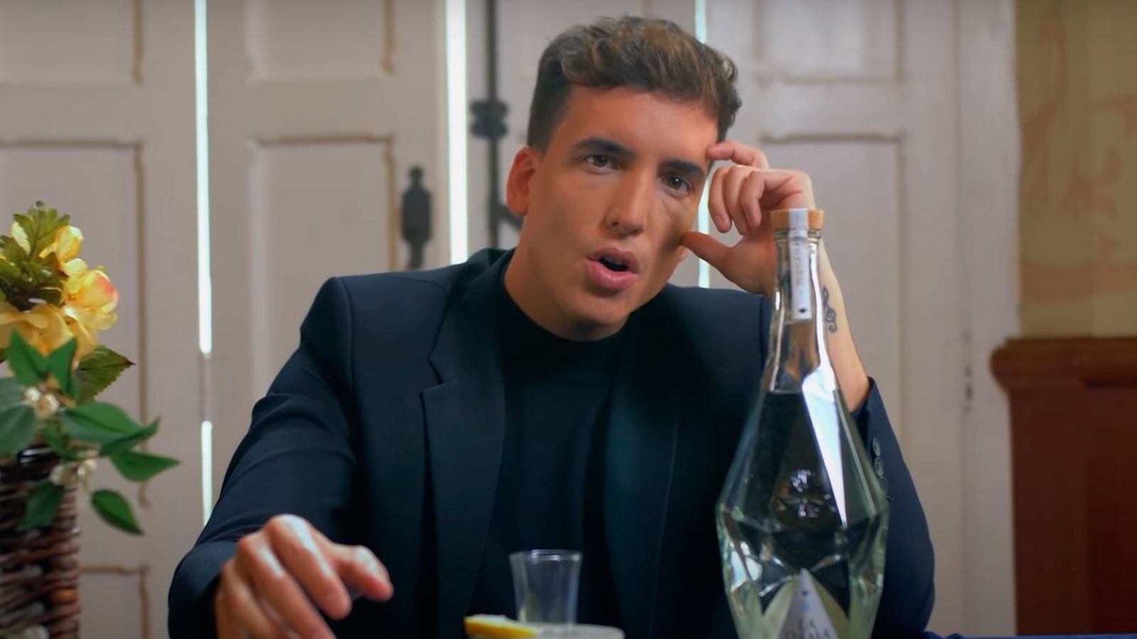 Xuso Jones en el videoclip 'Tequila'