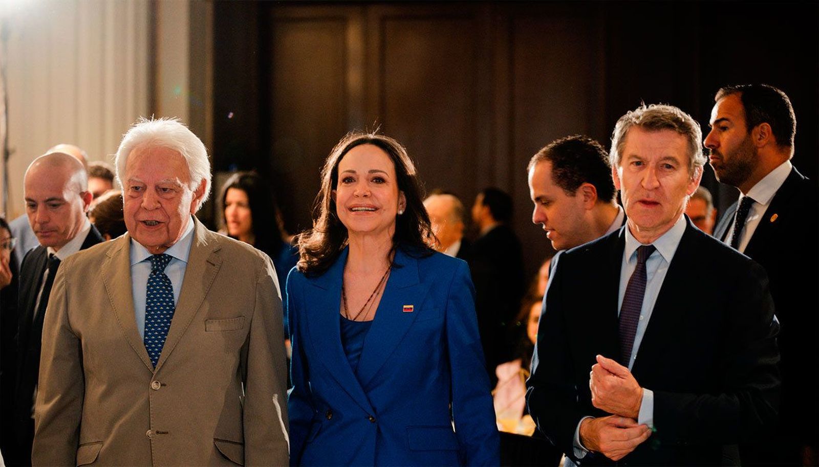 Felipe González elogia el liderazgo de María Corina Machado: "Te mereces el premio Nobel por tu lucha por la libertad"