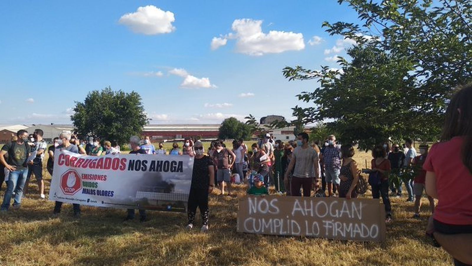 Concentración de vecinos de Getafe este viernes contra la fábrica de Corrugados