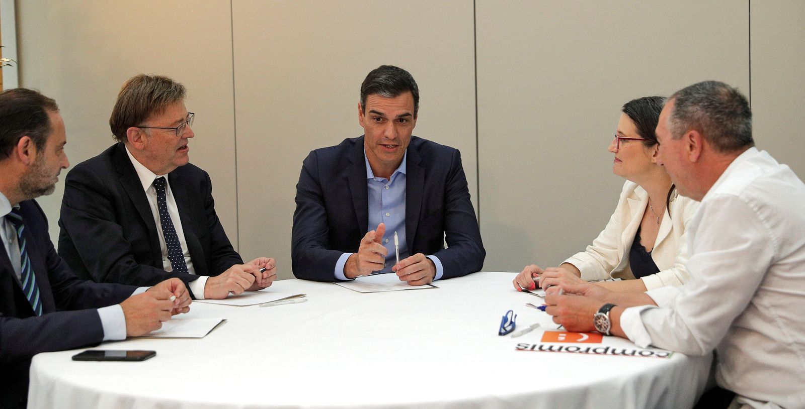 Pedro Sánchez se reúne en Valencia con Mónica Oltra y Joan Baldoví de Compromís