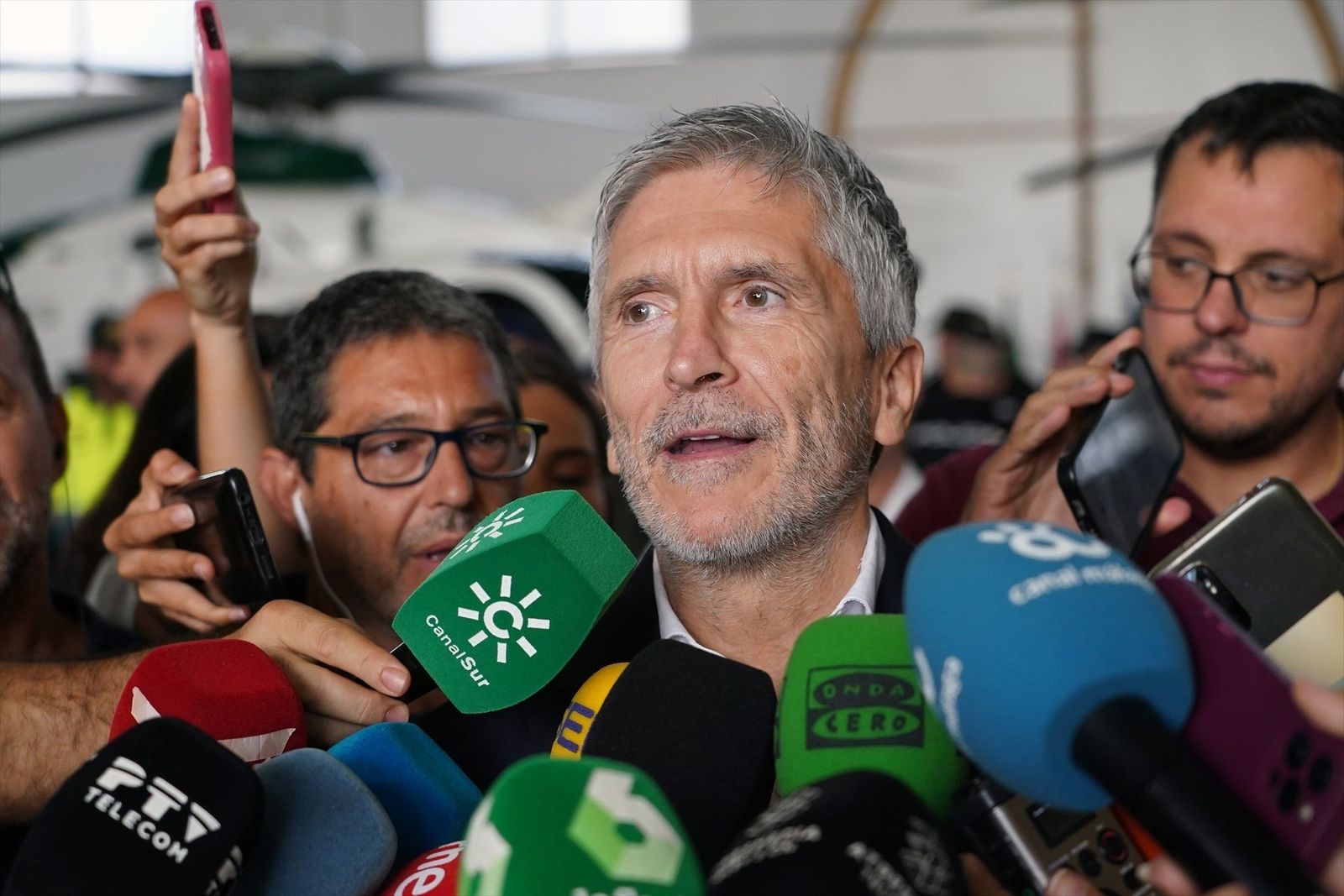 Marlaska planea restar funciones a la Guardia Civil en la gestión de las fronteras