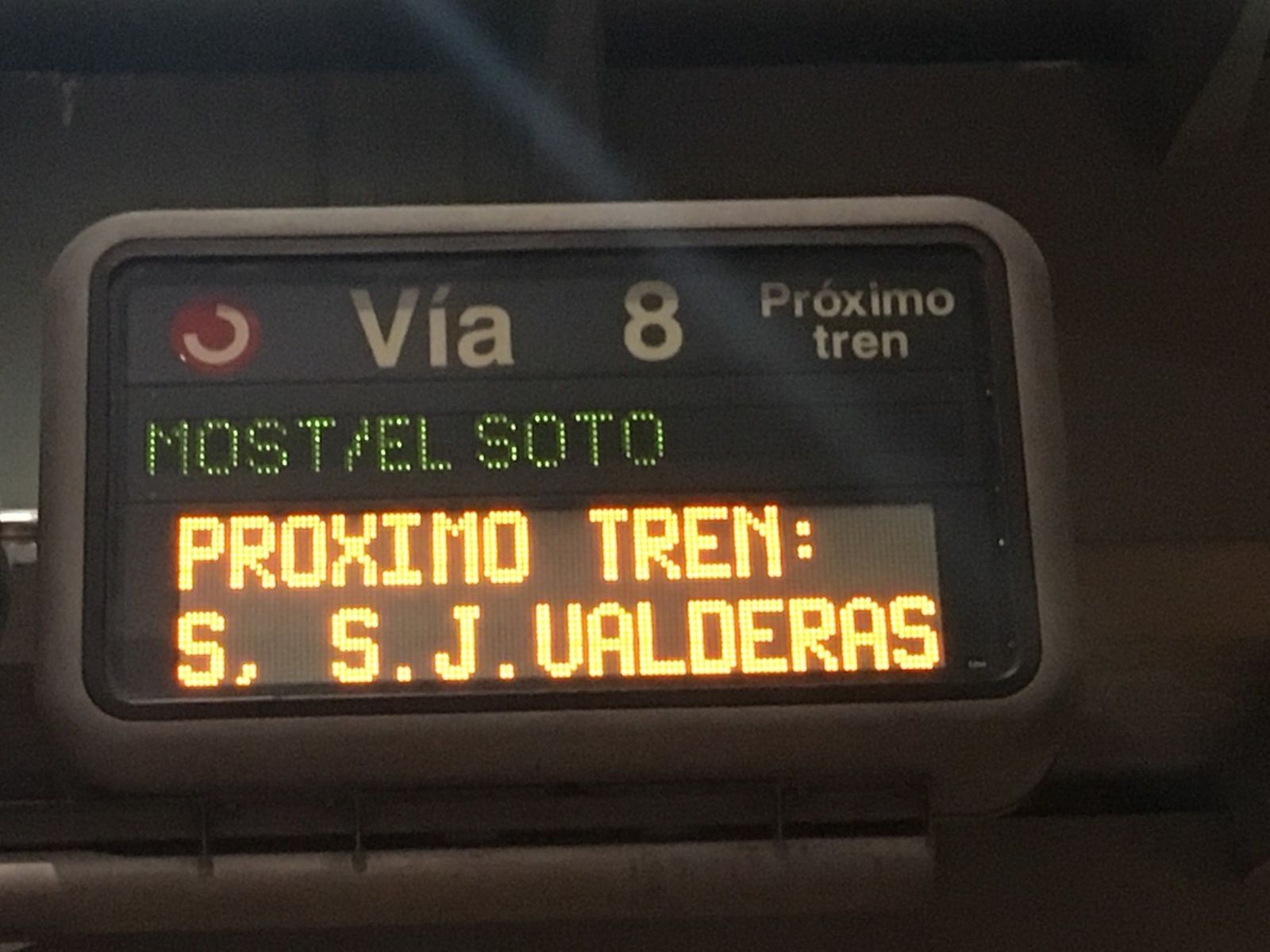 Indicador del tiempo que queda para el próximo tren de la línea C-5