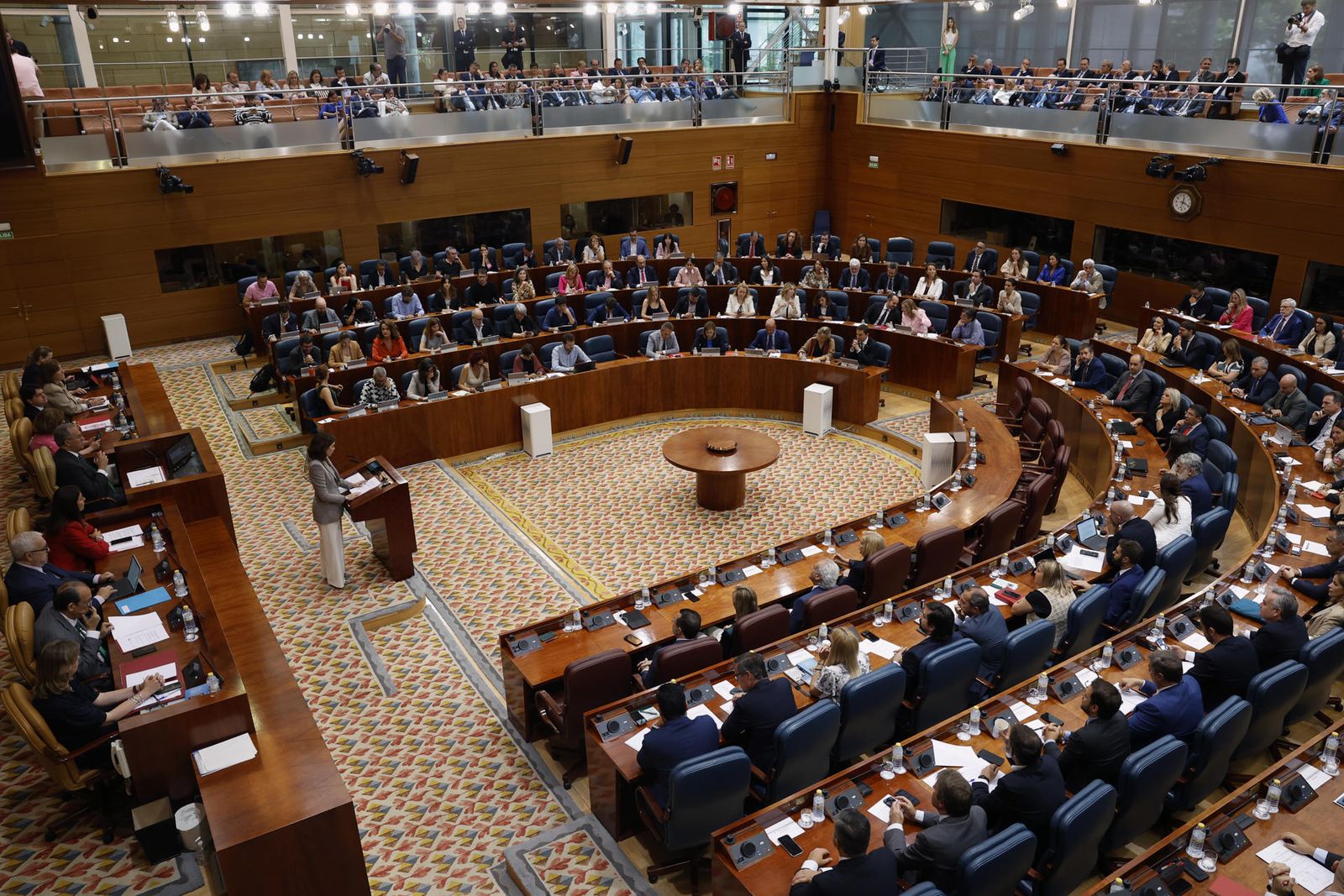 Investidura de Ayuso en la Asamblea de Madrid