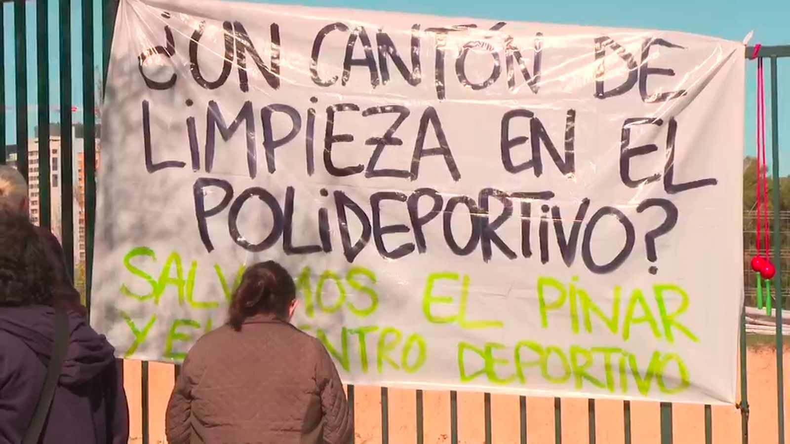 Manifestación contra el cantón de limpieza en Hortaleza