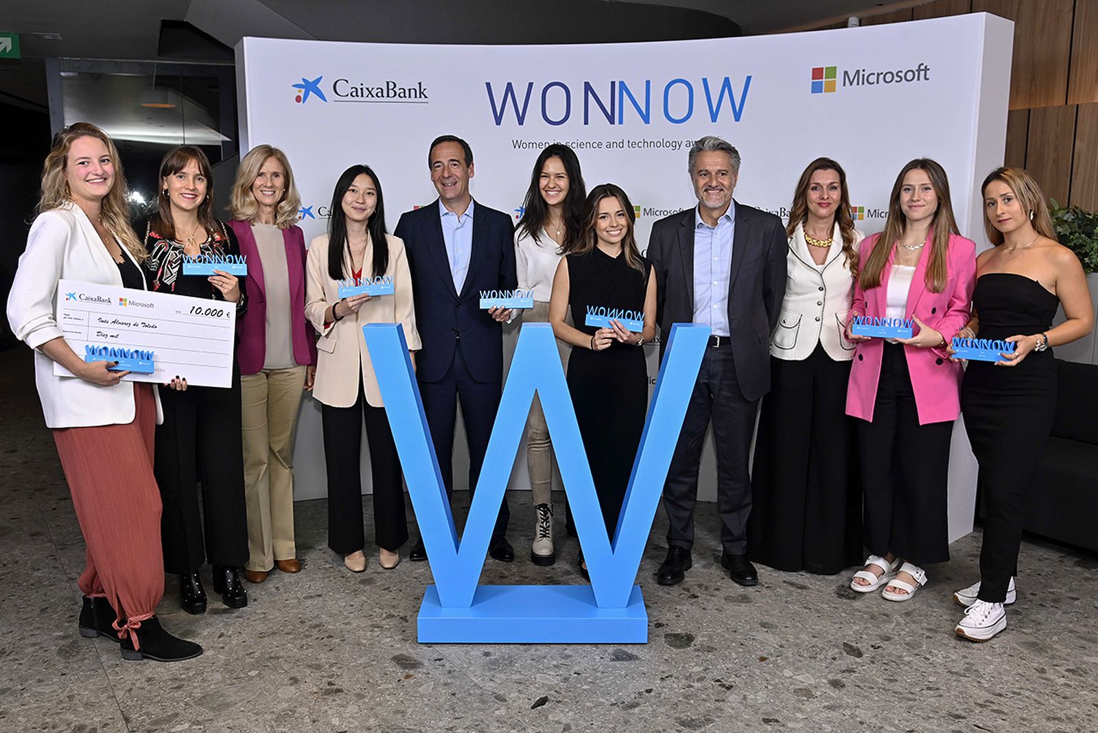 Dos alumnas de la Complutense ganan un premio Wonnow por la excelencia en Ciencias