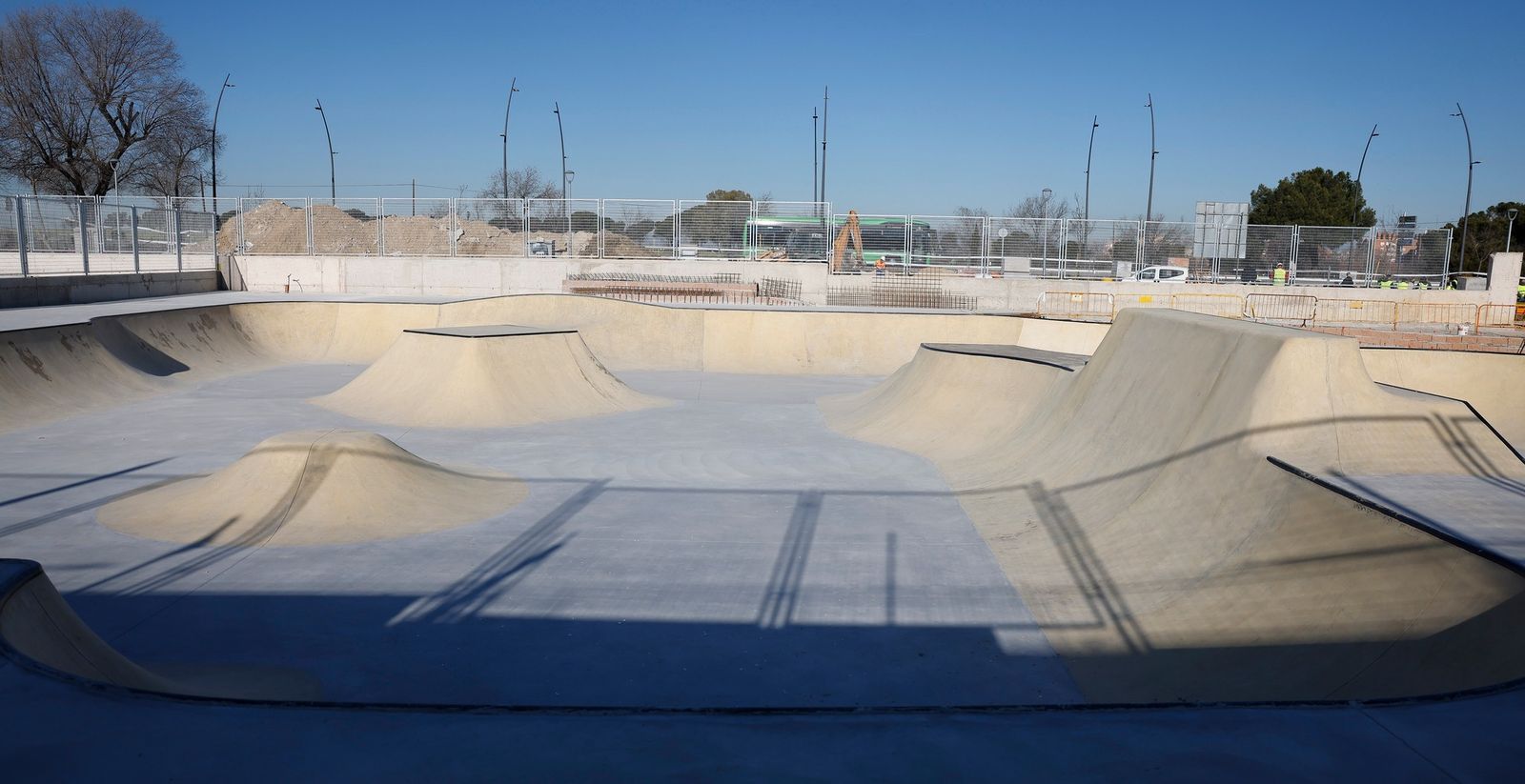 Instalaciones de la nueva pista de patinaje de Móstoles aún en obras