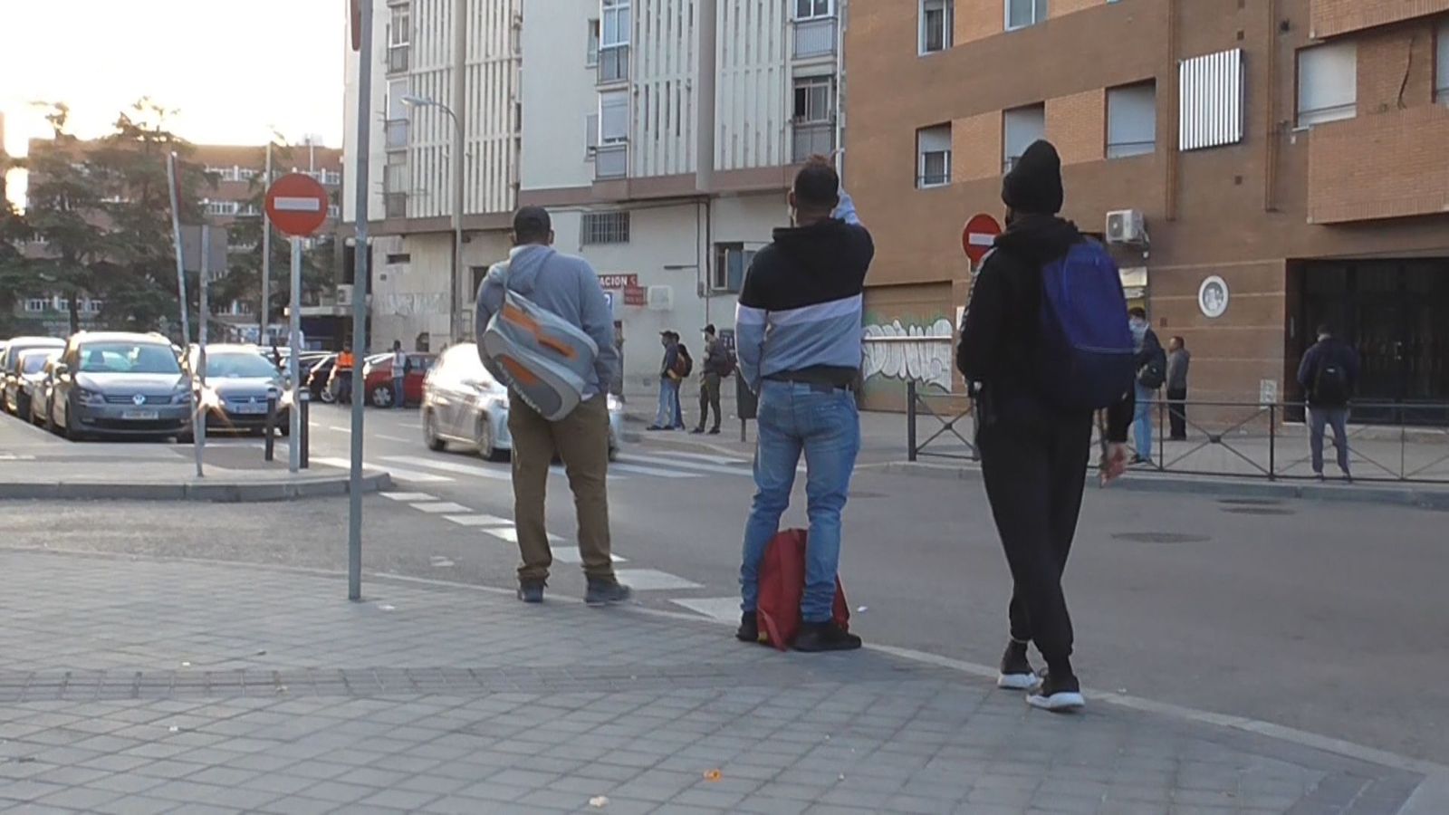 Tras la pista de reclutadores 'ilegales' en Plaza Elíptica