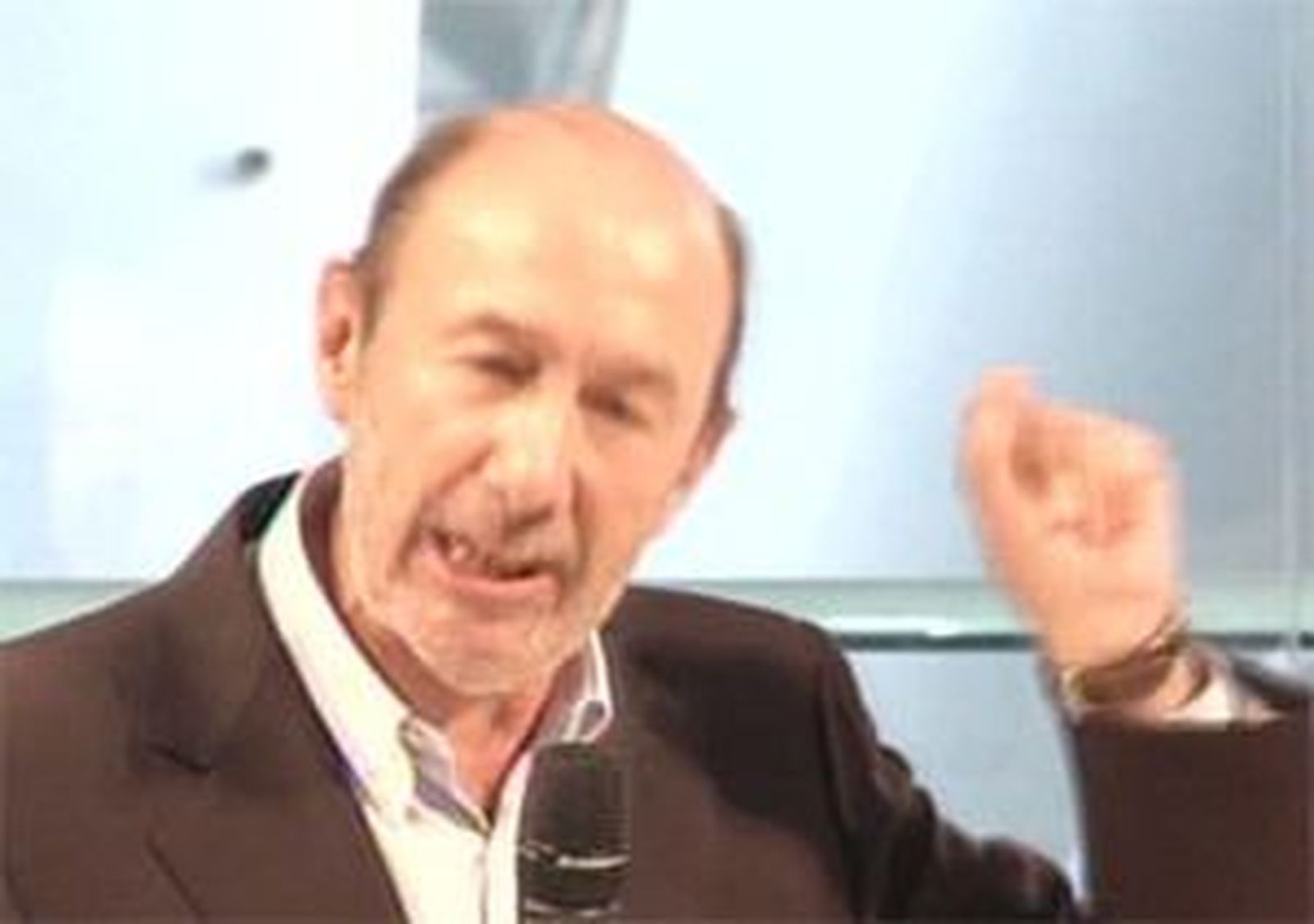 Rubalcaba insta a "dar la batalla" contra  quienes quieren una Europa del "sálvese quien pueda"