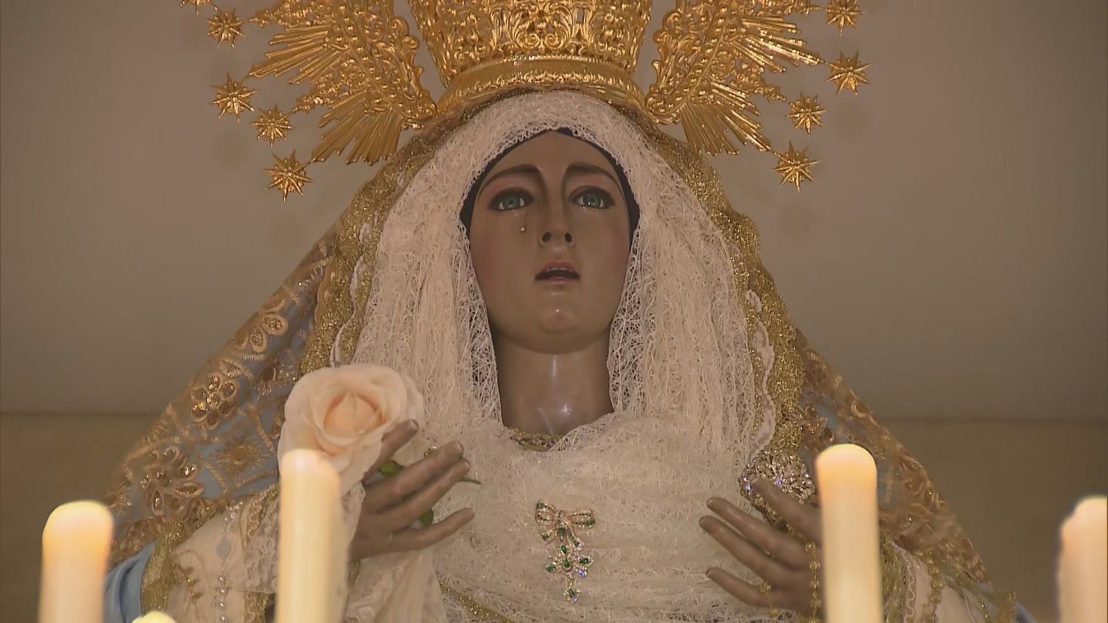 La lluvia obliga a cancelar las procesiones del Domingo de Resurrección en Alcalá, Móstoles y Torrejón