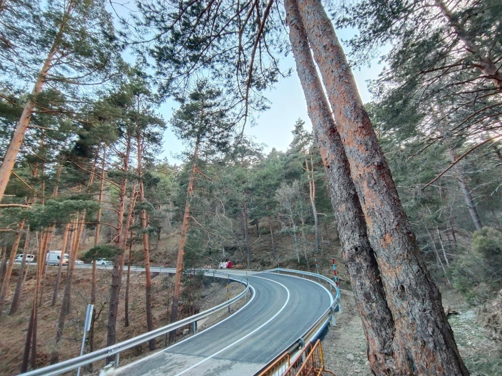 Tramo recuperado de la M-604, carretera entre Rascafría y Navacerrada