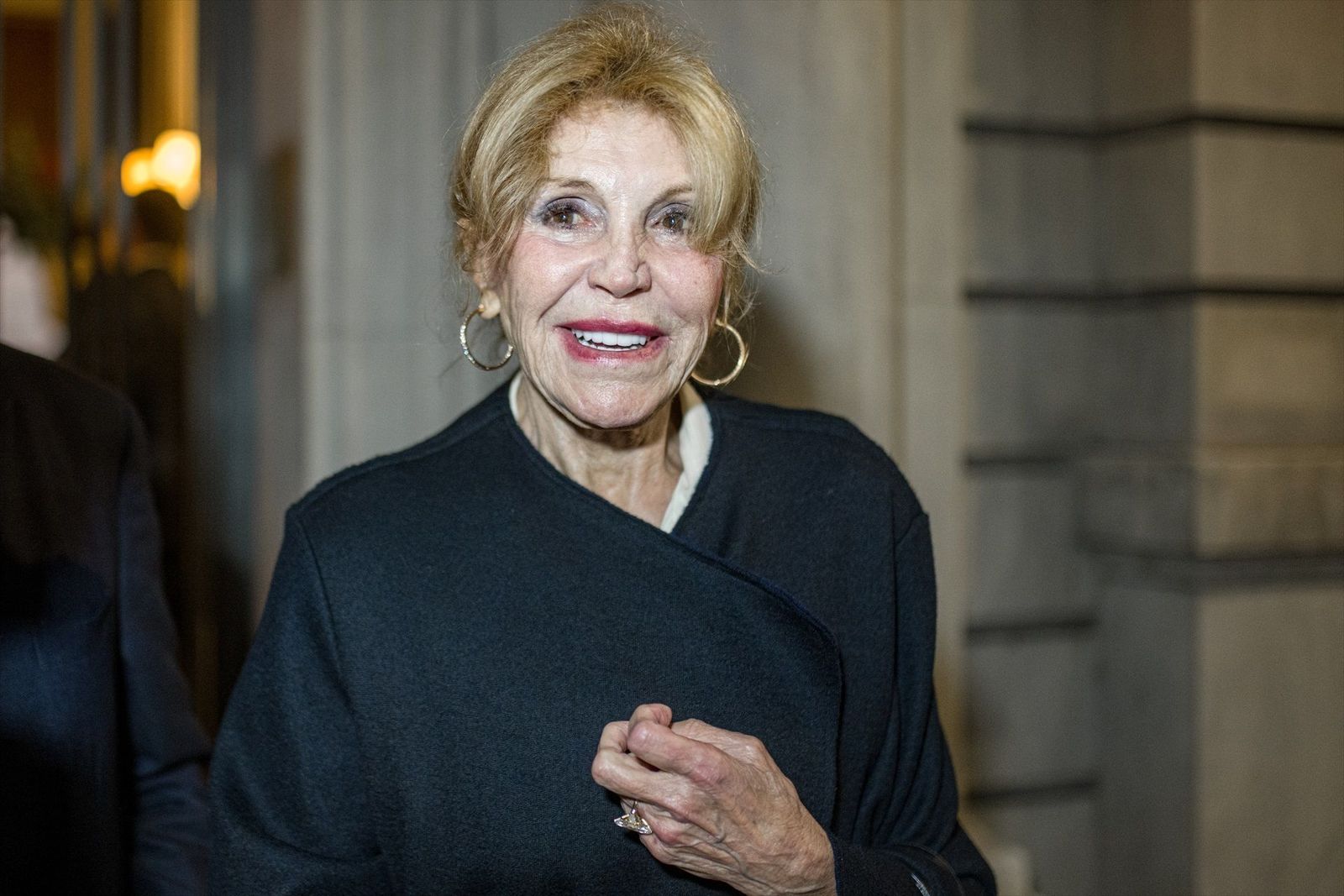 Tita Cervera sale en defensa de Ana Obregón: “Claro que se puede criar una hija con esa edad”