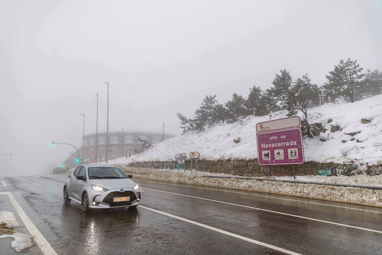 Rechazadas las cautelares del Gobierno sobre el cierre de la estación de esquí de Navacerrada