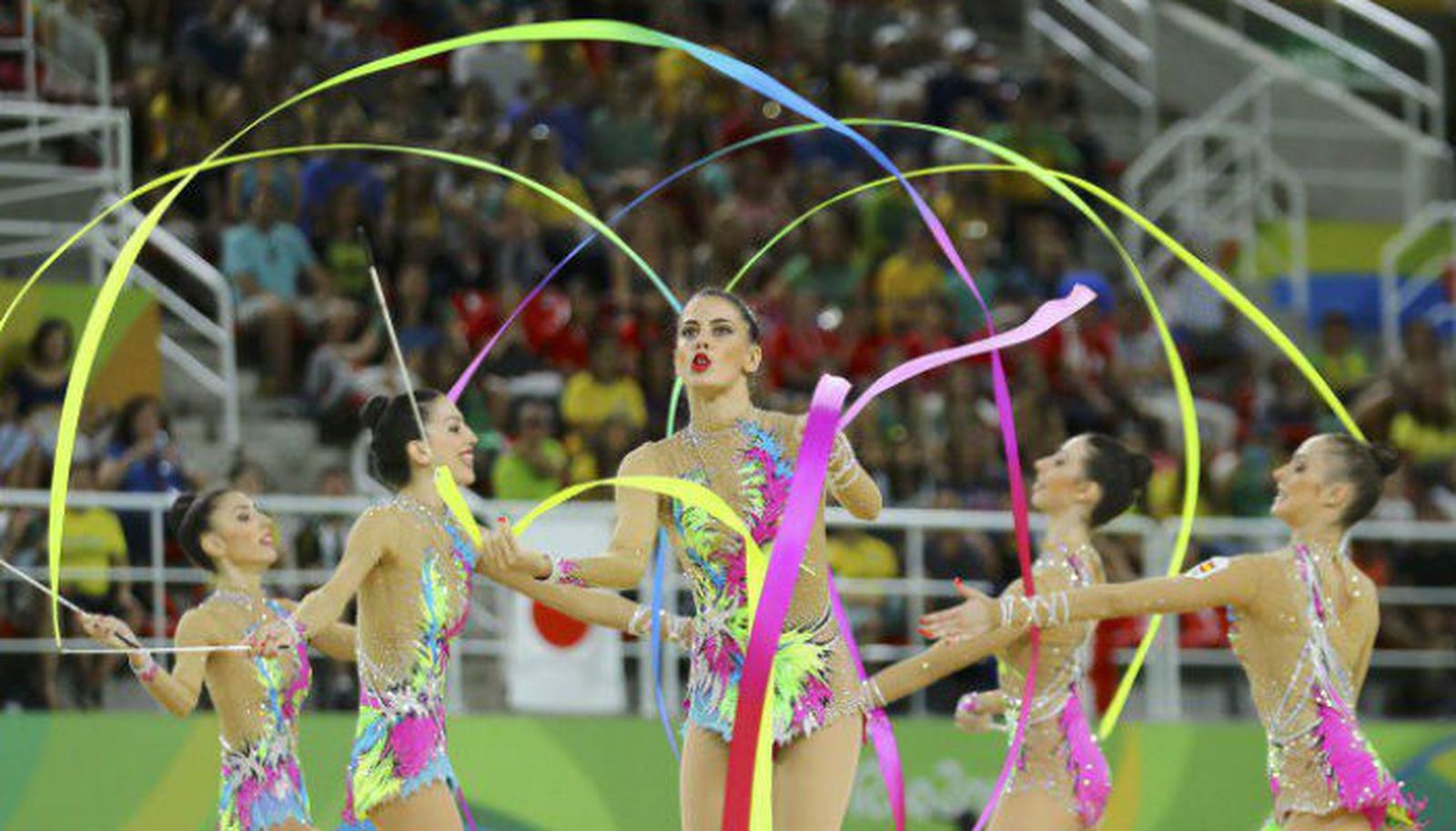 España pasa a Rusia y entra en la final de conjuntos con la mejor nota