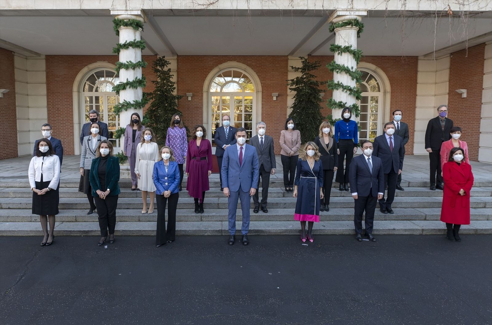 Sánchez con sus ministros en La Moncloa