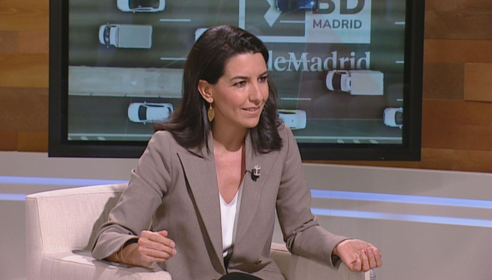 Rocío Monasterio: “Estamos felices de acoger a los ucranianos y no a quienes saltan la valla con un garfio para degollar a la Guardia Civil"
