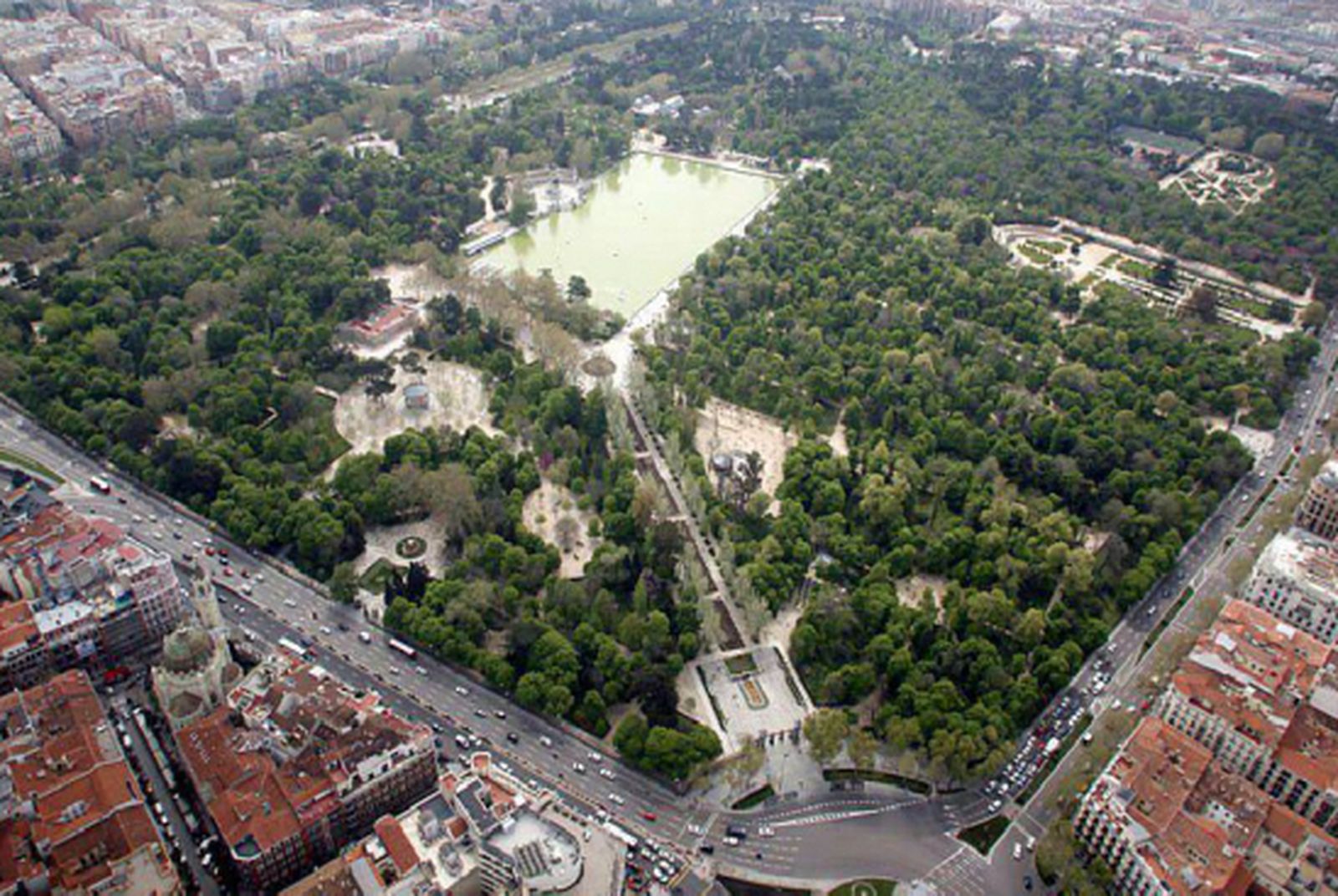 Vista aérea del parque del Retiro