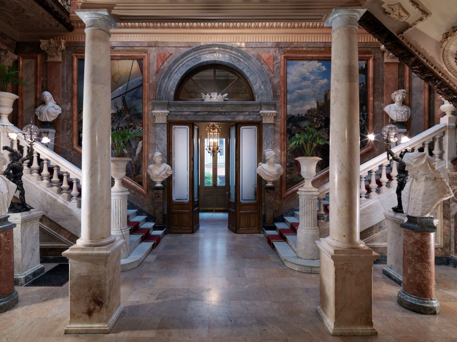 Gran Portal y Escalera de Honor del Museo Cerralbo de Madrid
