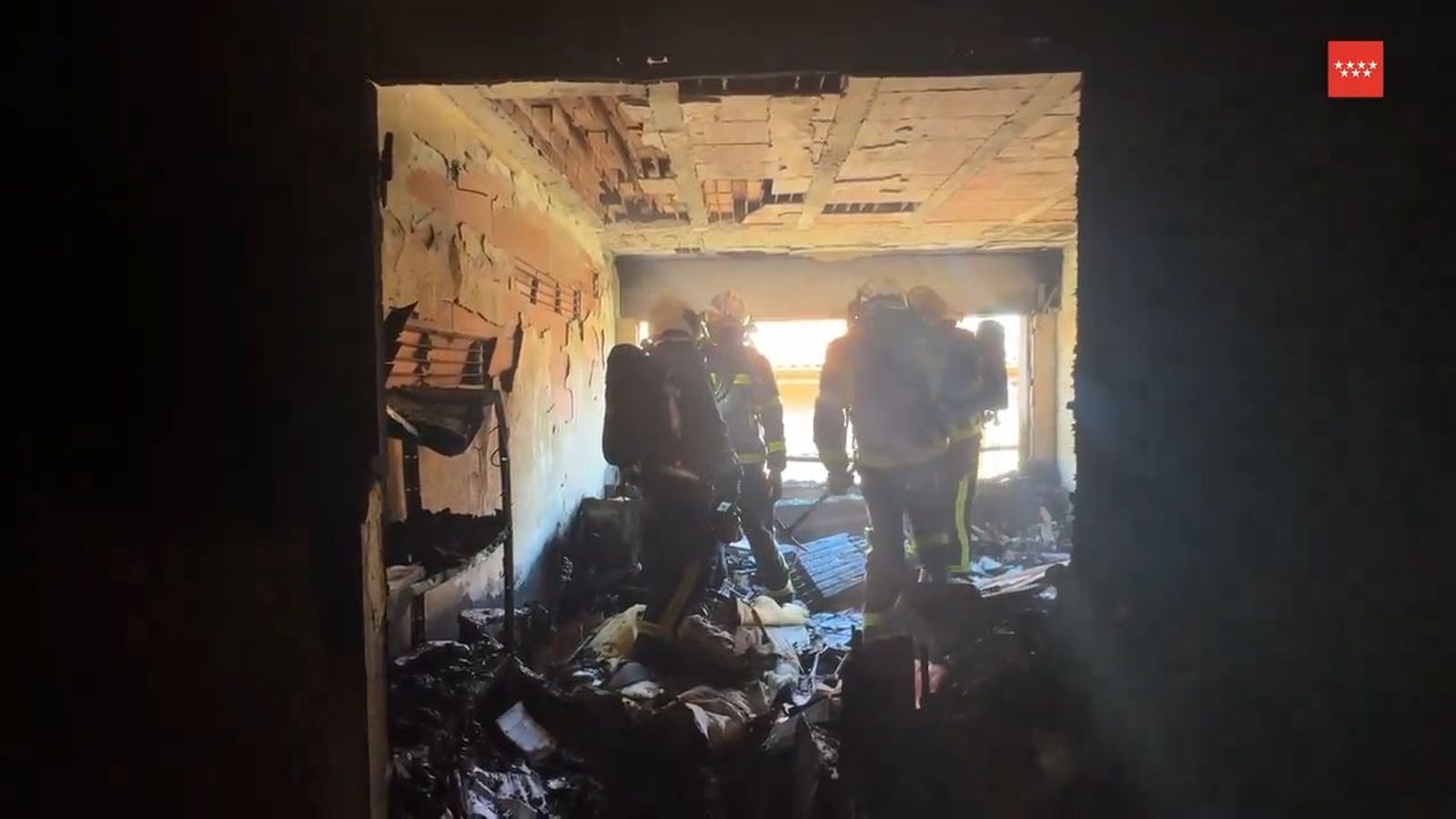 Bomberos de la Comunidad extinguen un incendio en Moralzarzal