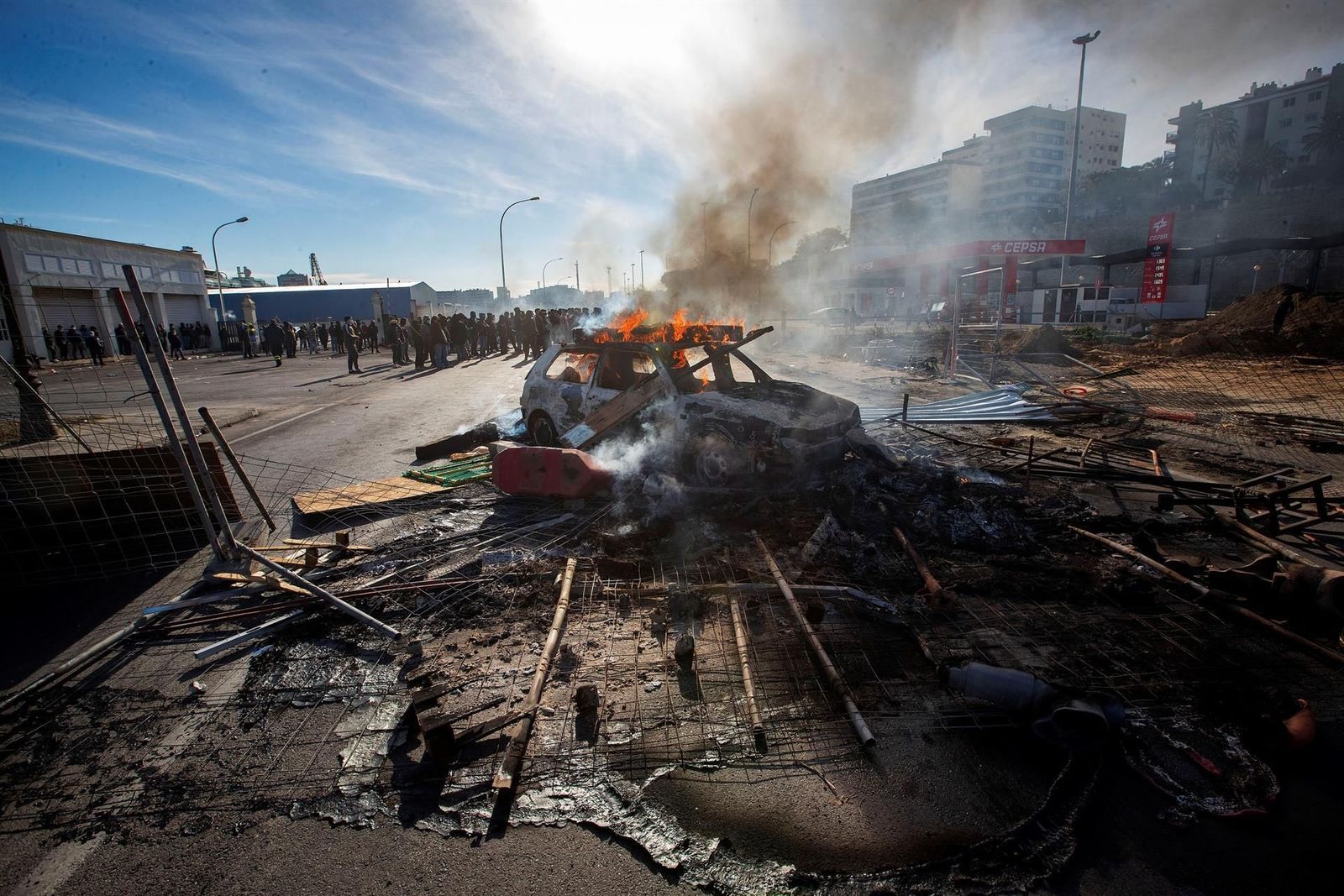 Los trabajadores del sector del metal en Cádiz radicalizan sus protestas