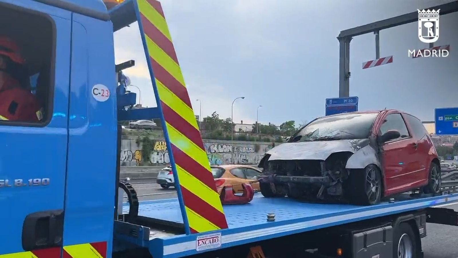 coche arde en M-30