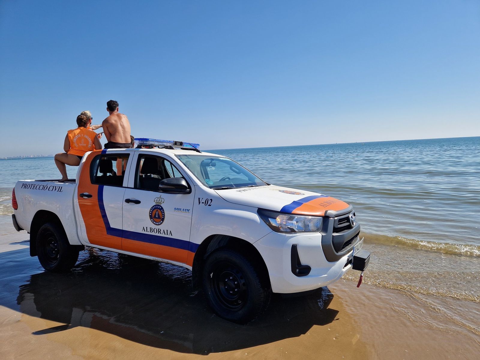 Dispositivo de vigilancia en la playa de Alboraya (Valencia)