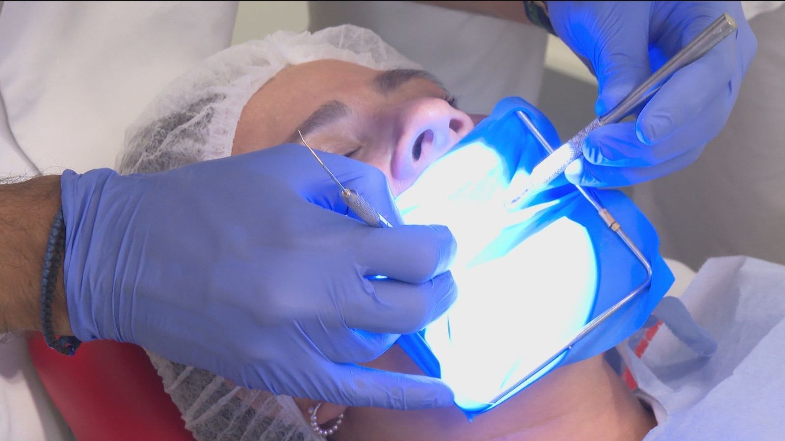 Visitar al dentista, la asignatura pendiente de los españoles