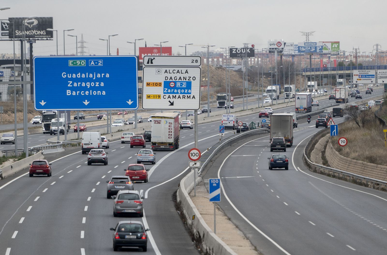 Tráfico en la A-2 a la altura de Alcalá de Henares