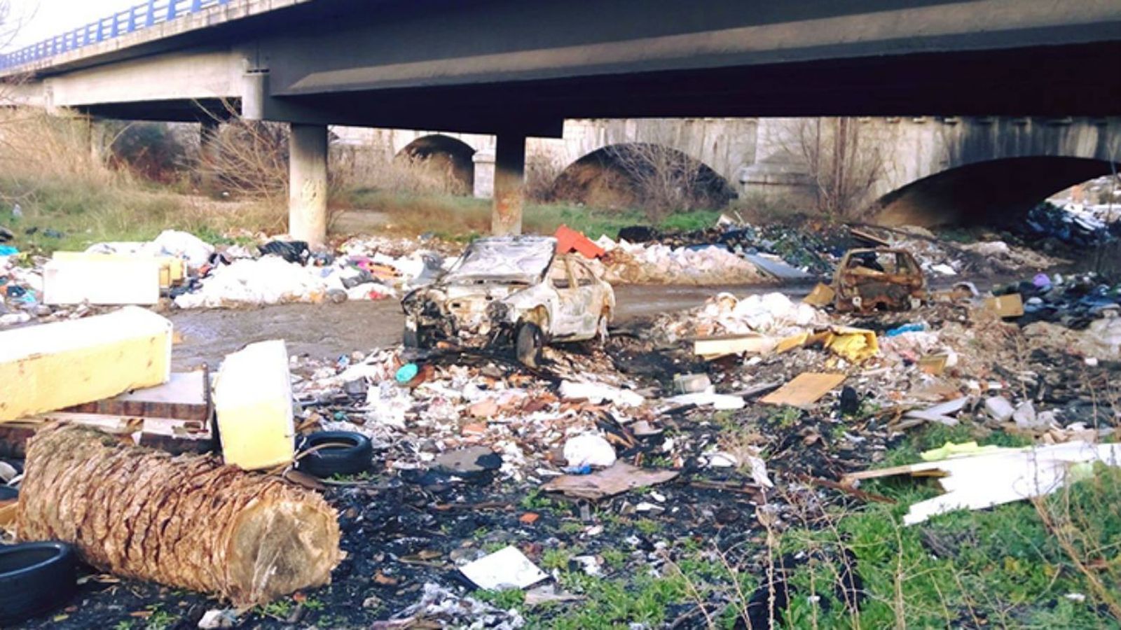 Localizados los 32 puntos del cauce del río Guadarrama con más basura